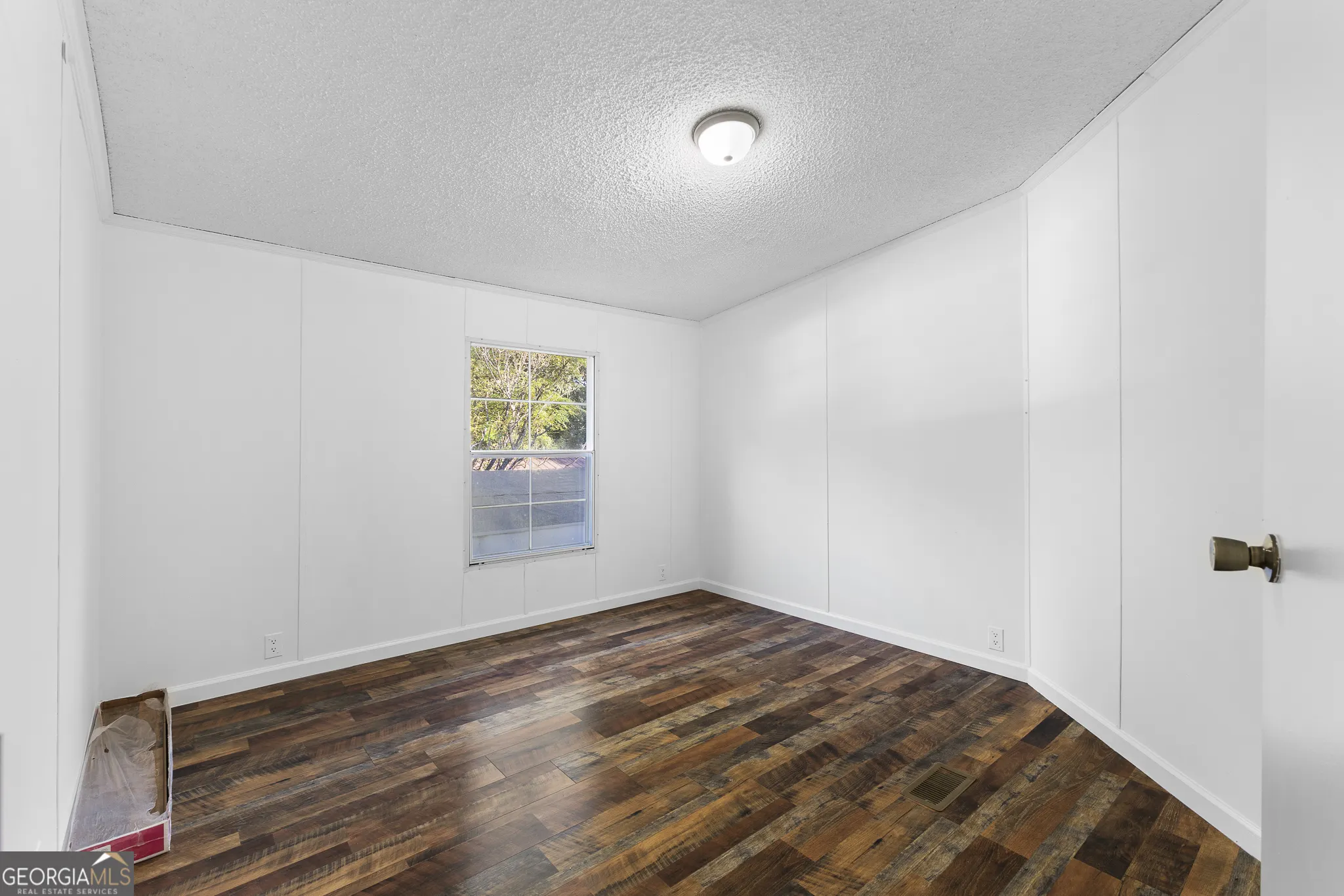 # 449 4653 Whispering Pines, ## 449