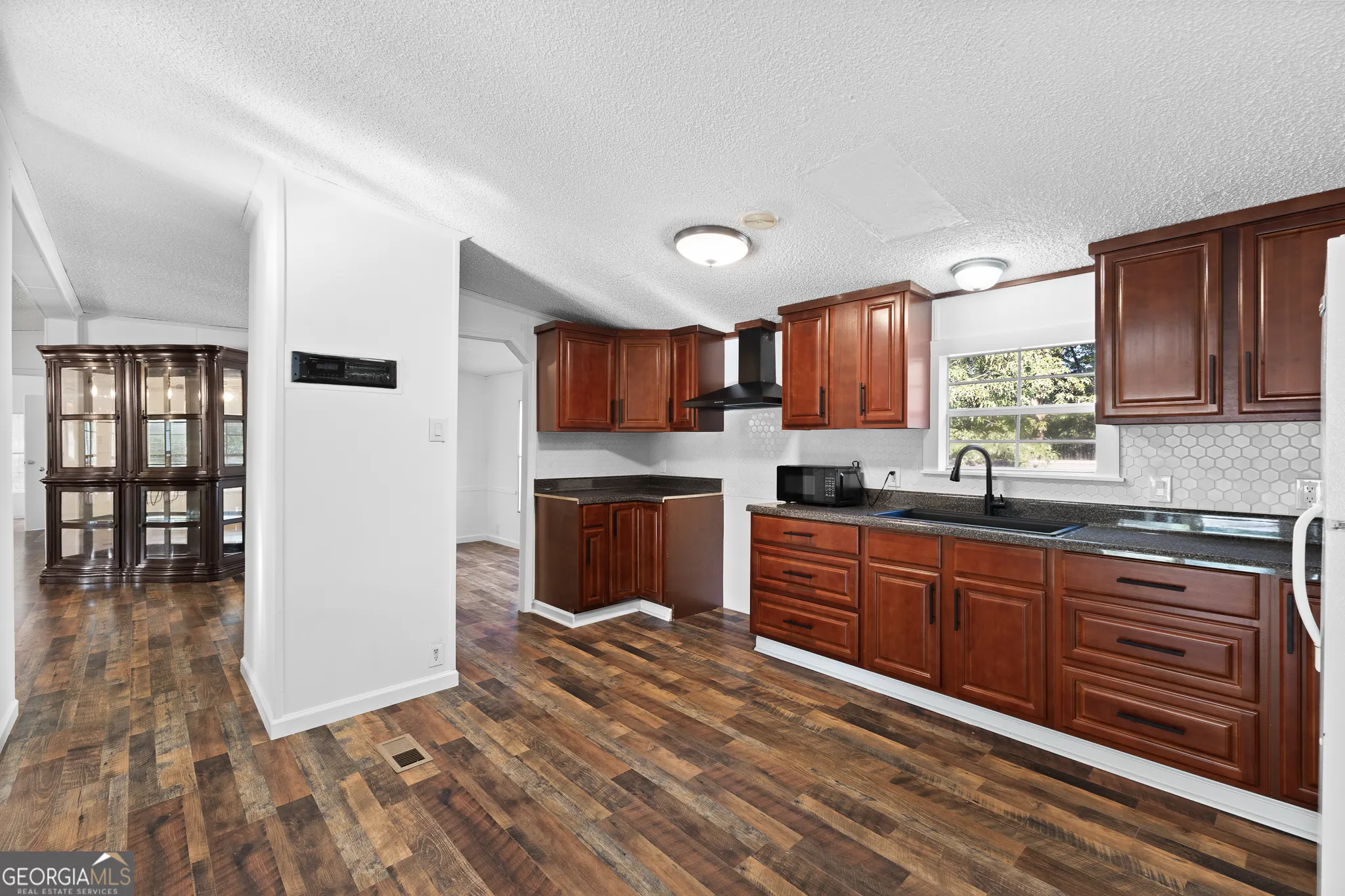 # 449 4653 Whispering Pines, ## 449