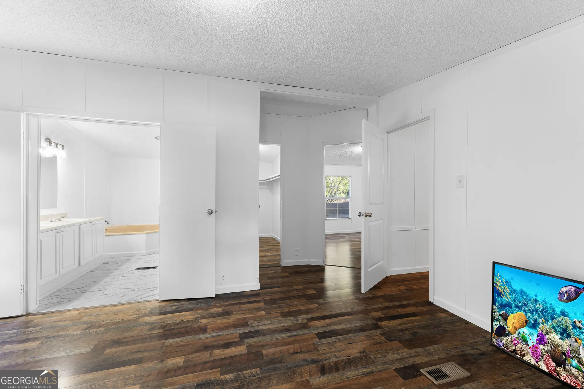 # 449 4653 Whispering Pines, ## 449