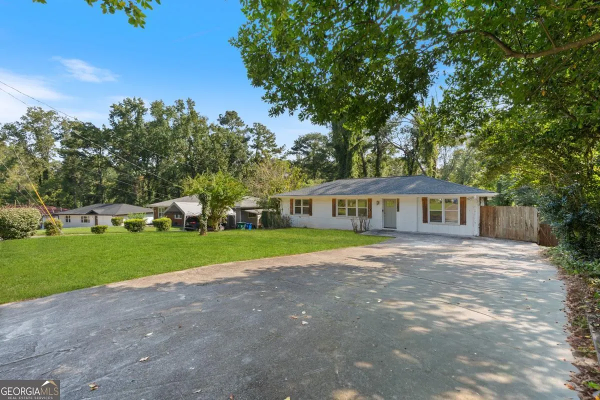 3278 Robin Road