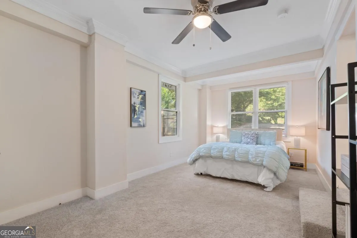 3278 Robin Road