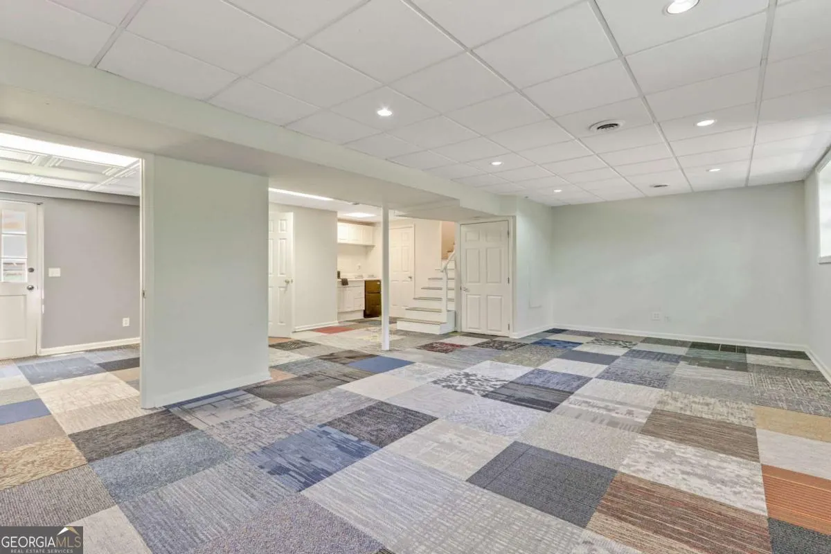 942 Old Batesville Road