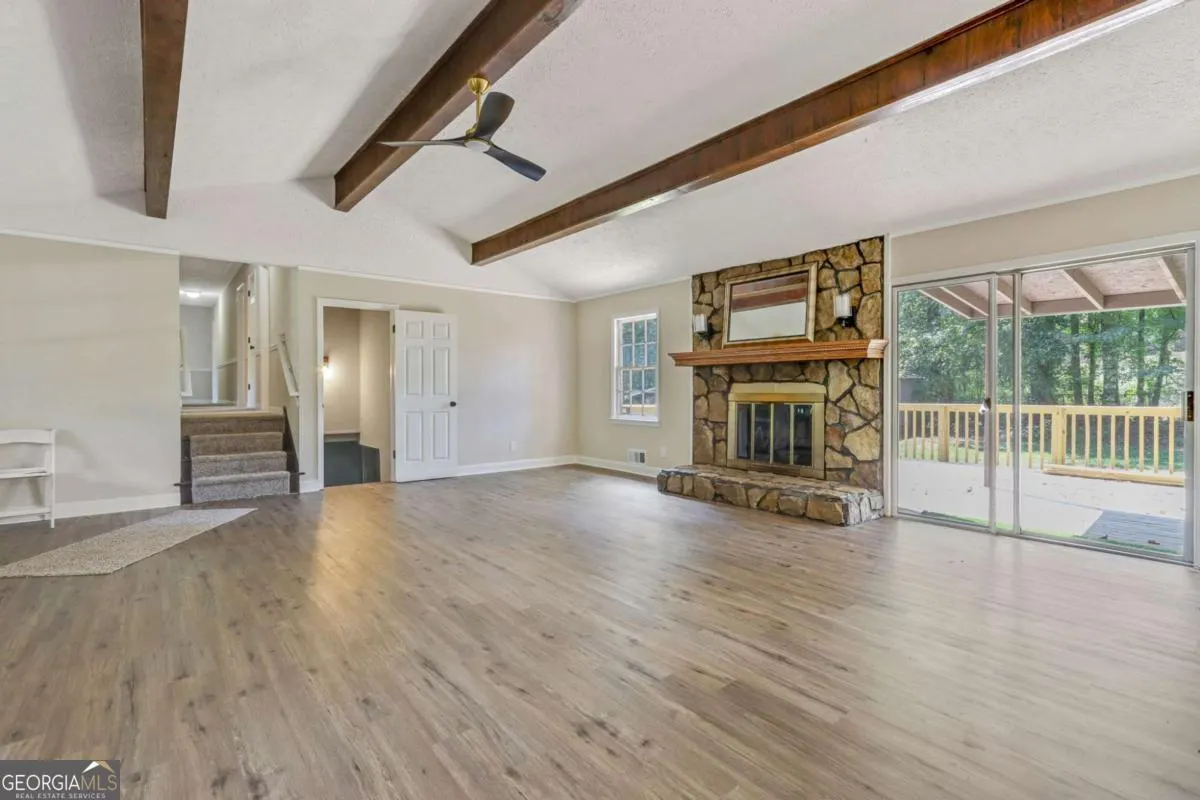 942 Old Batesville Road