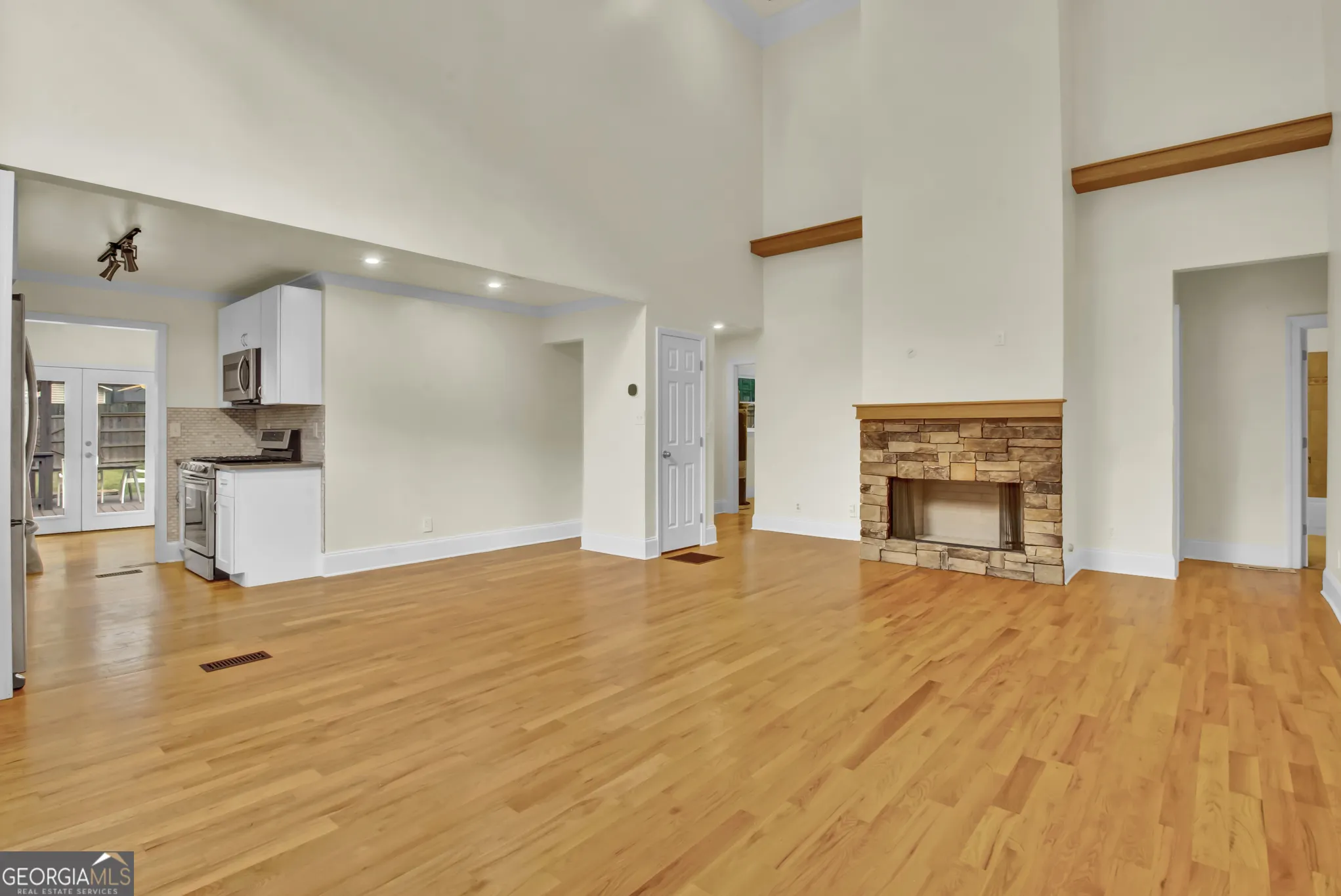 297 Prospect Place NE