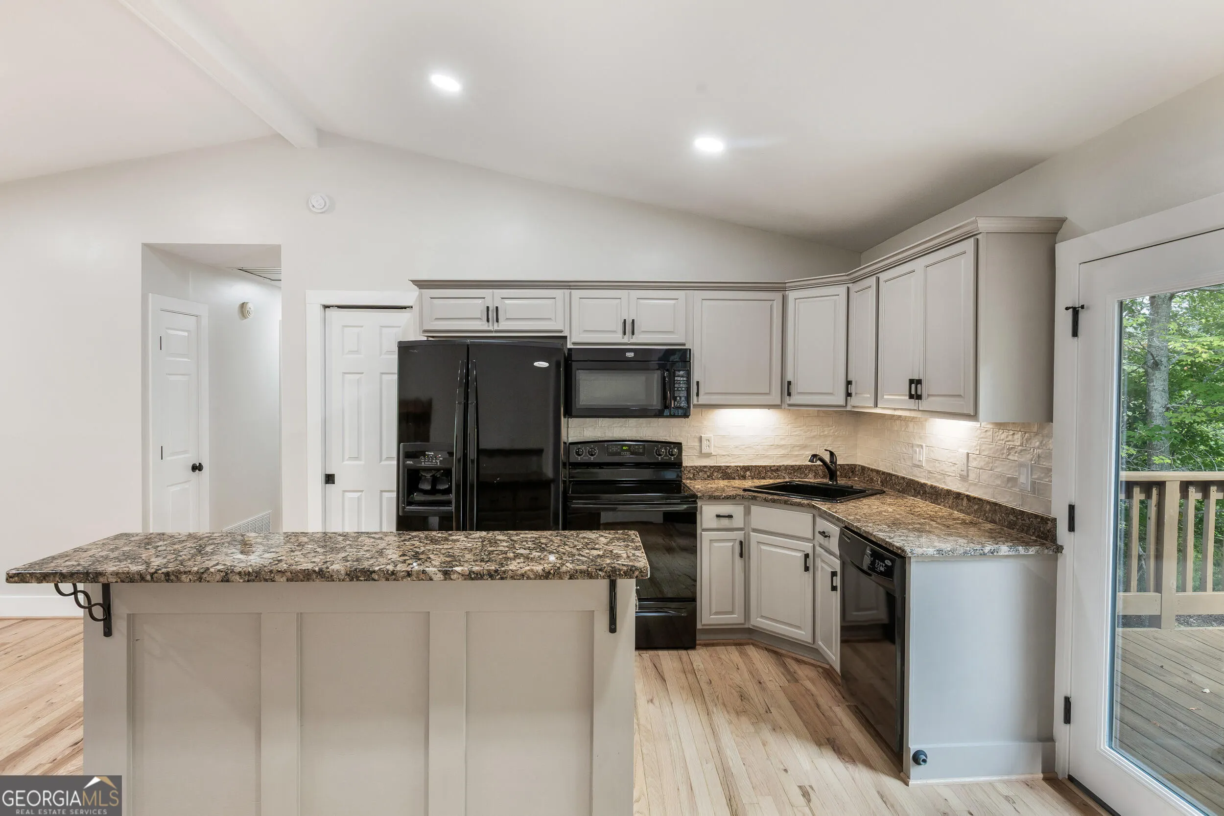141 Corner Oak Court, #5