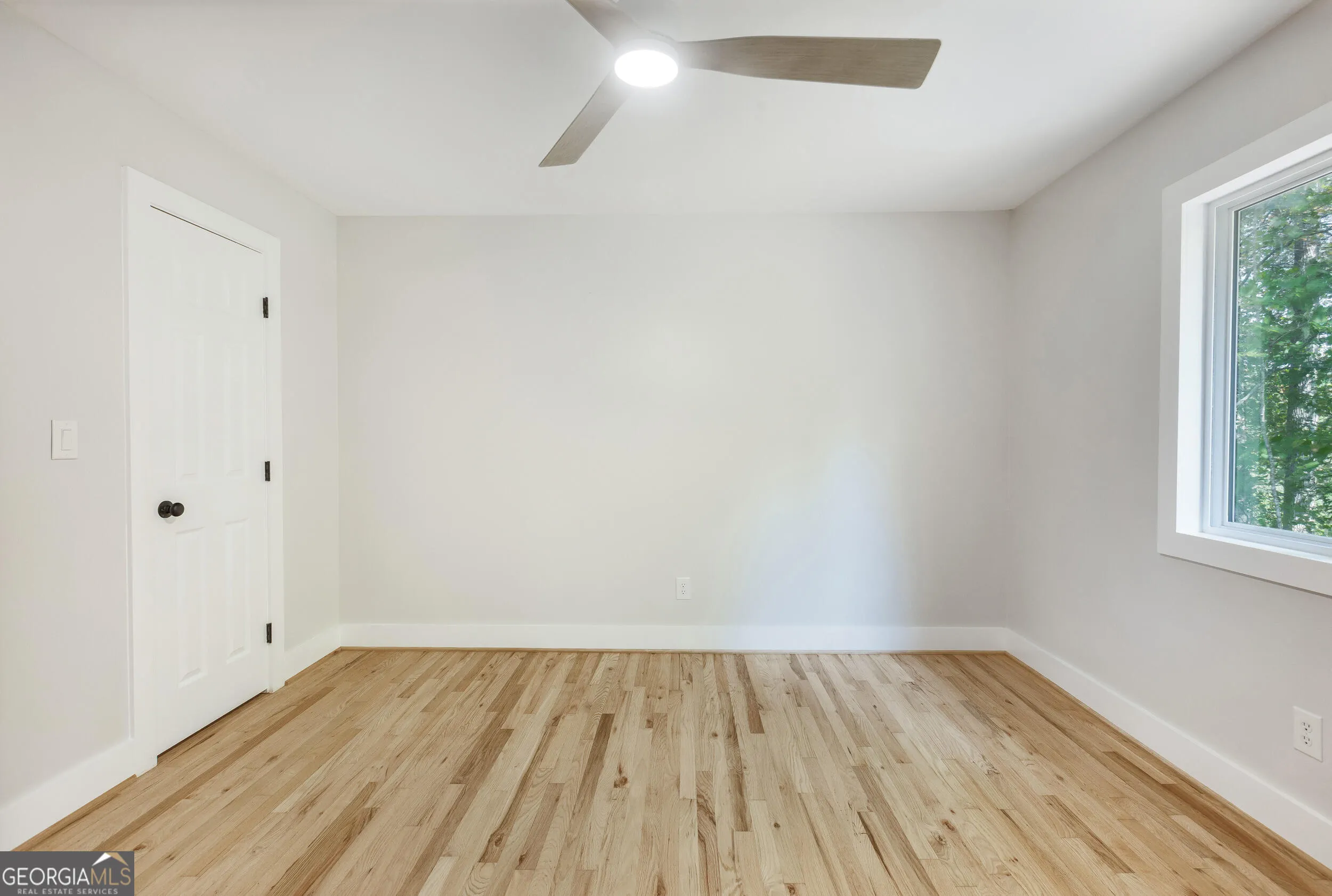 141 Corner Oak Court, #5