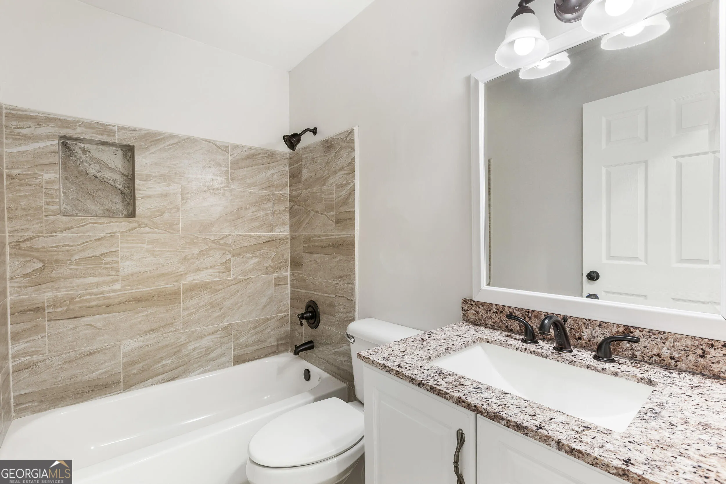 141 Corner Oak Court, #5