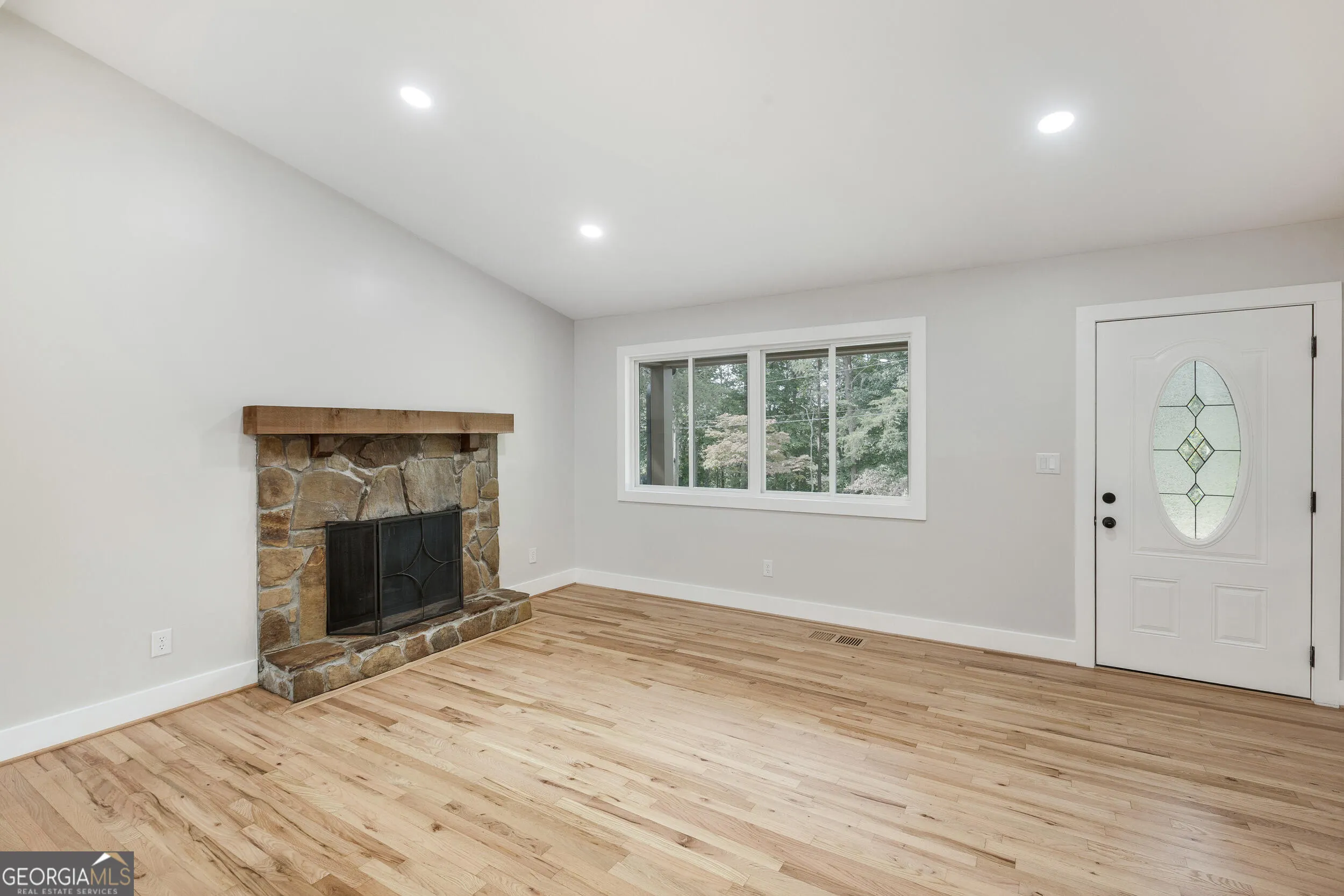 141 Corner Oak Court, #5