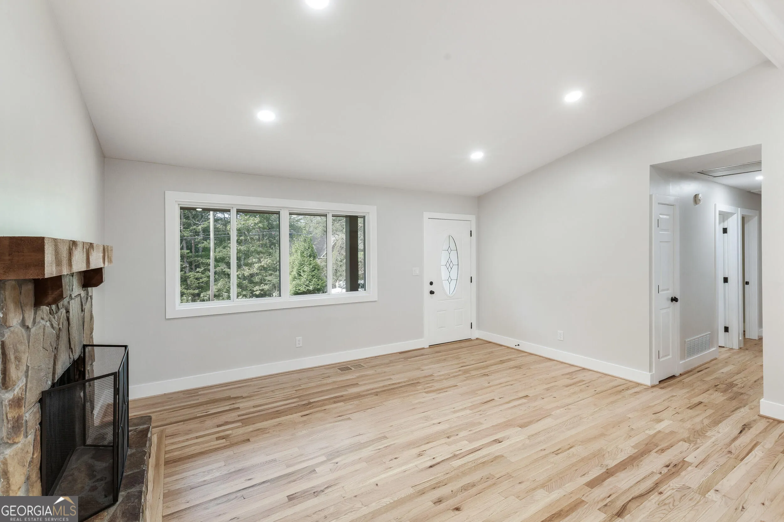 141 Corner Oak Court, #5