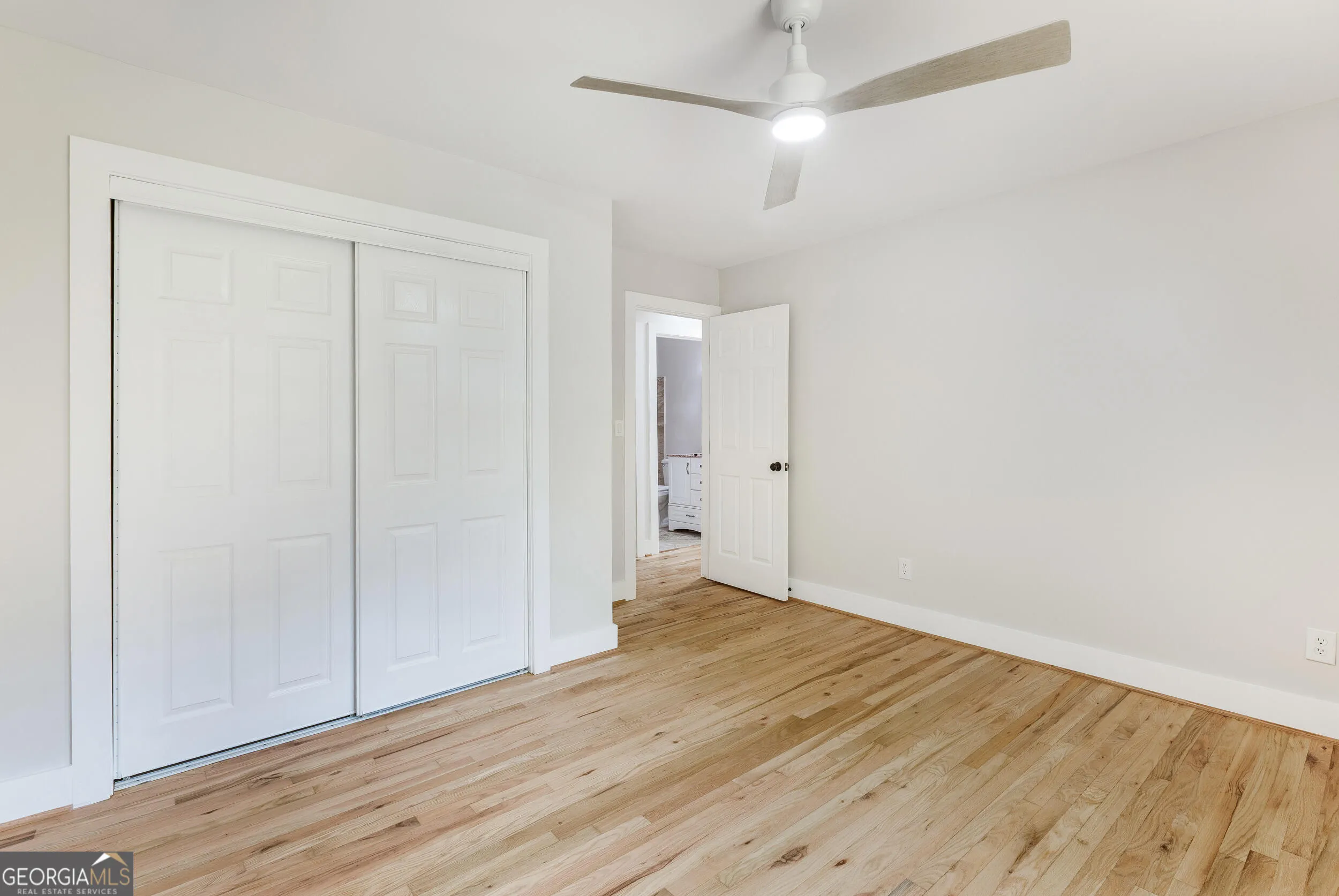 141 Corner Oak Court, #5