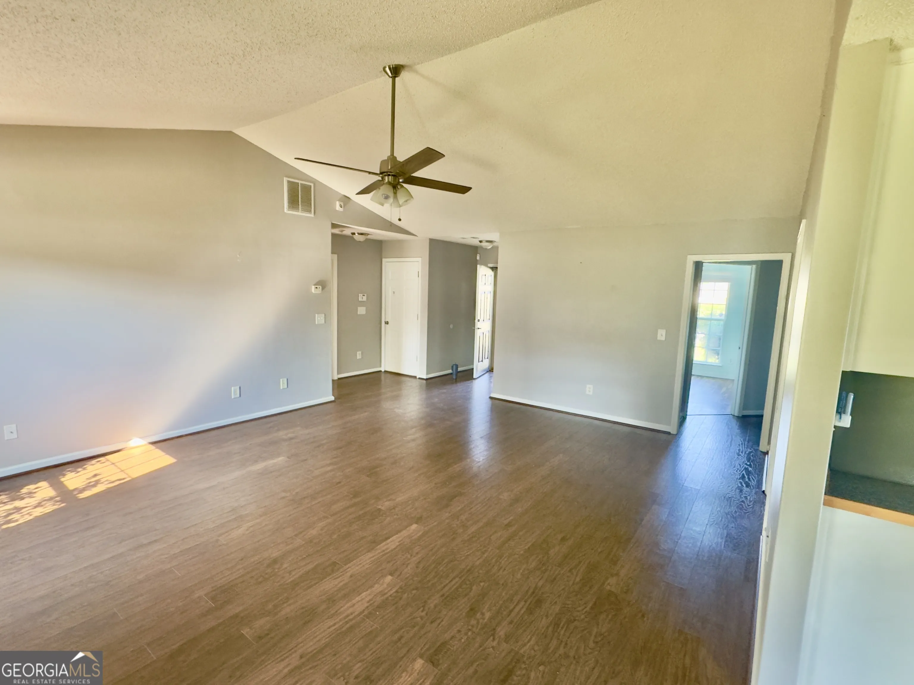 211 Lucas Way