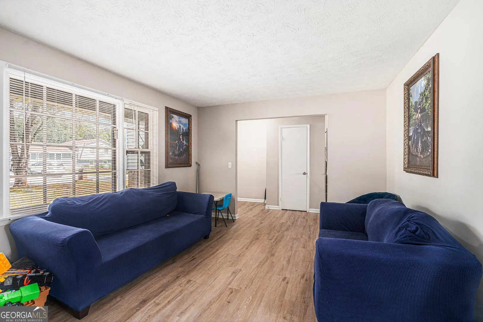 1343 Burbank Trail