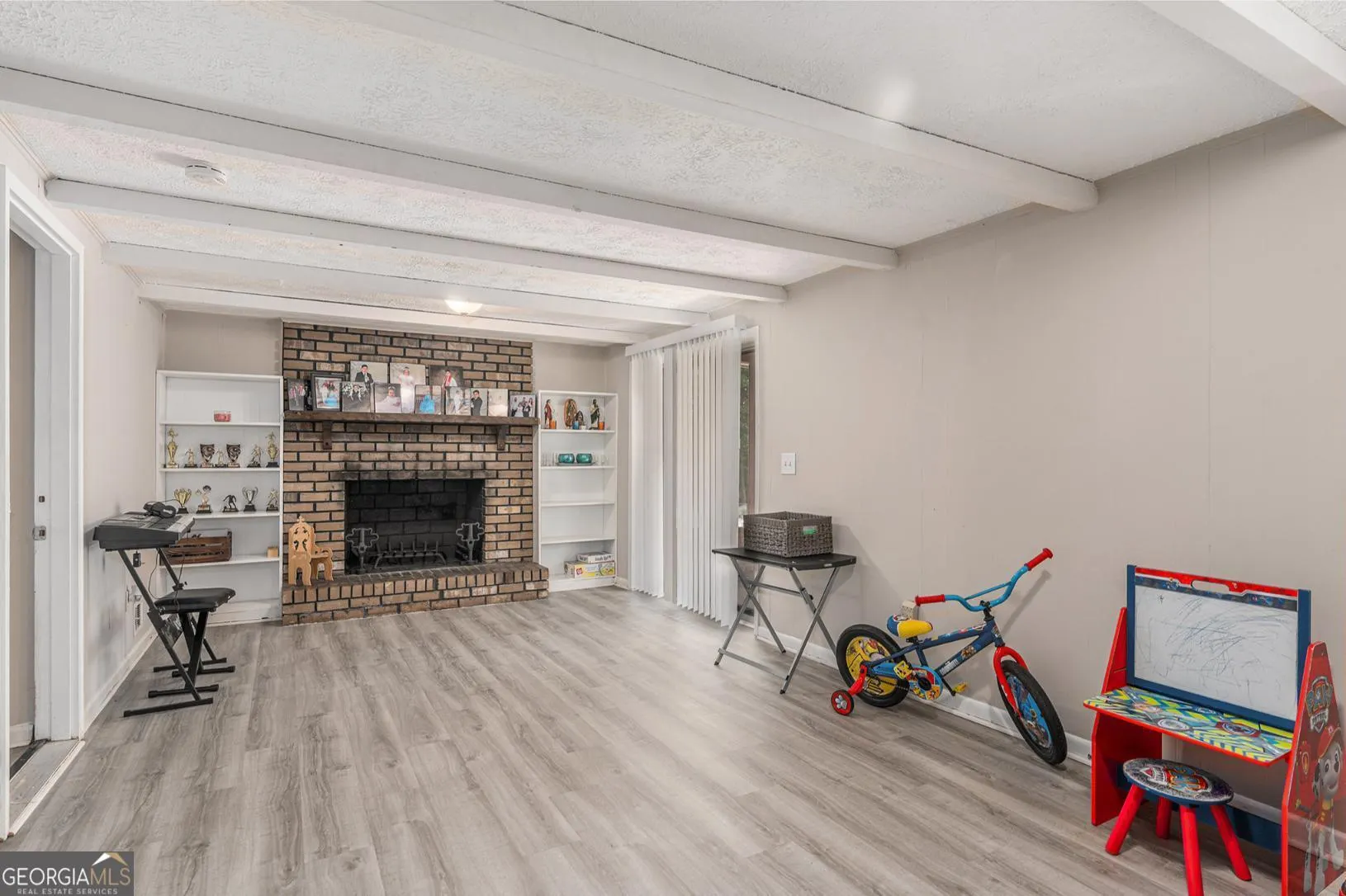 1343 Burbank Trail