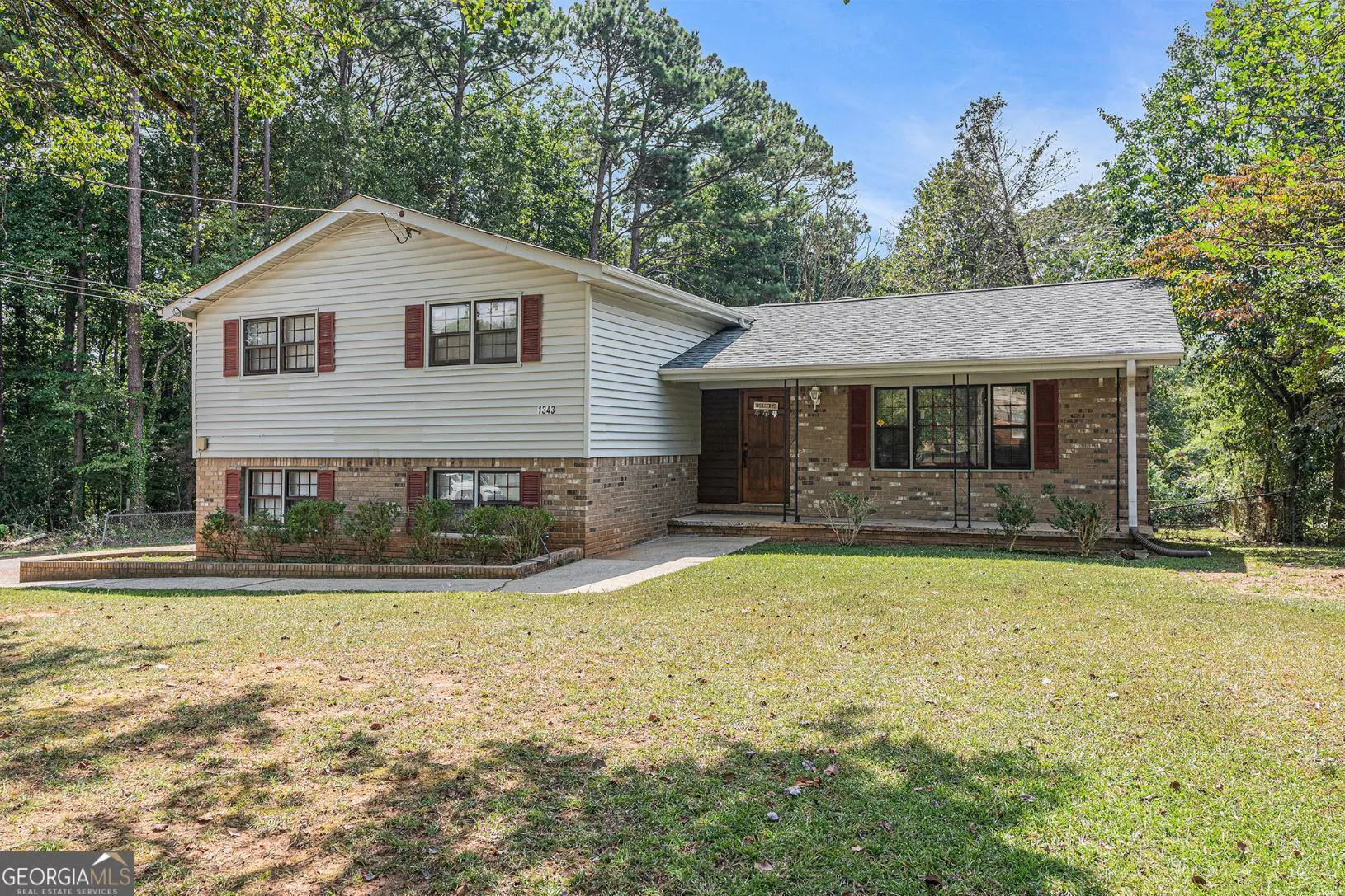1343 Burbank Trail