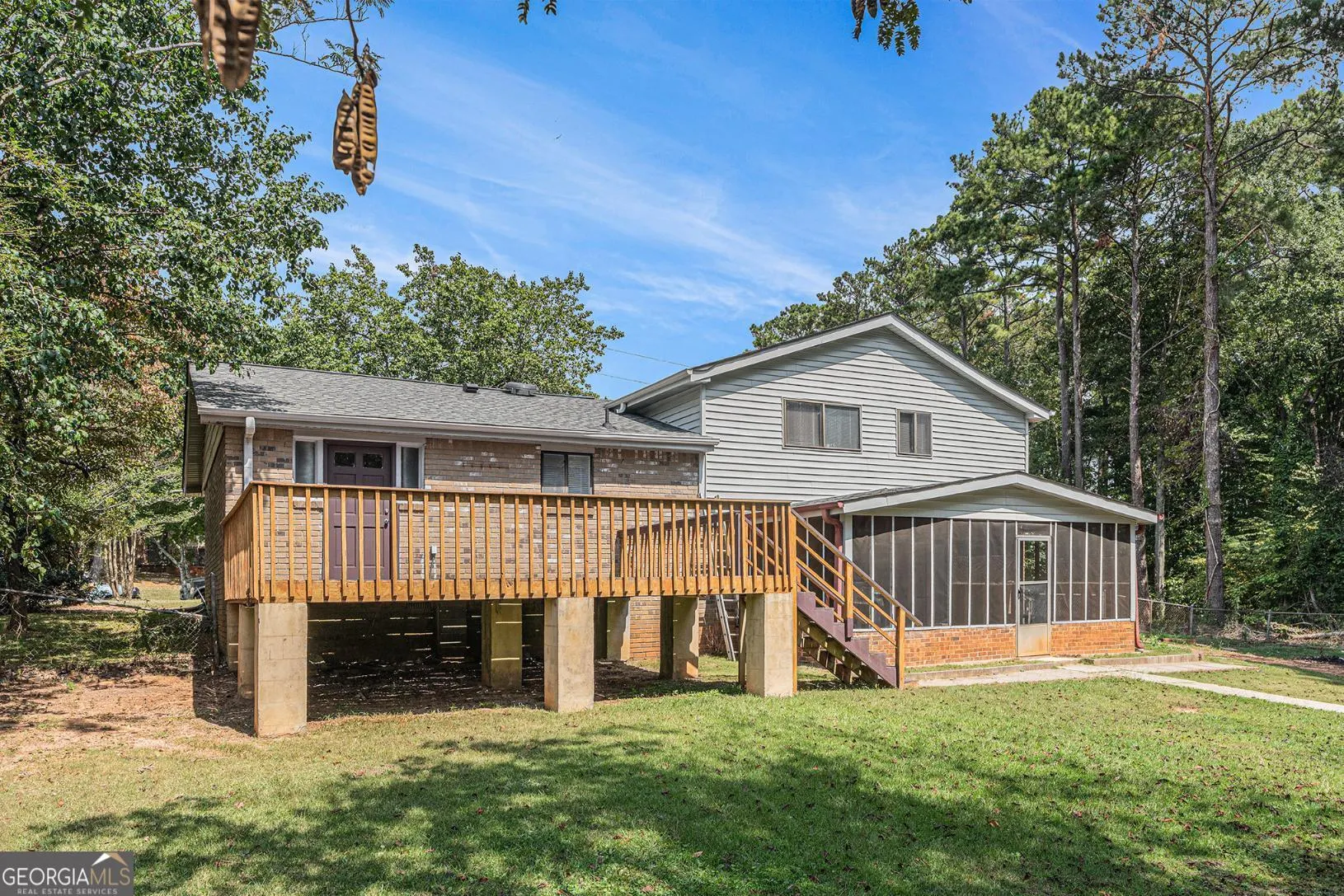 1343 Burbank Trail