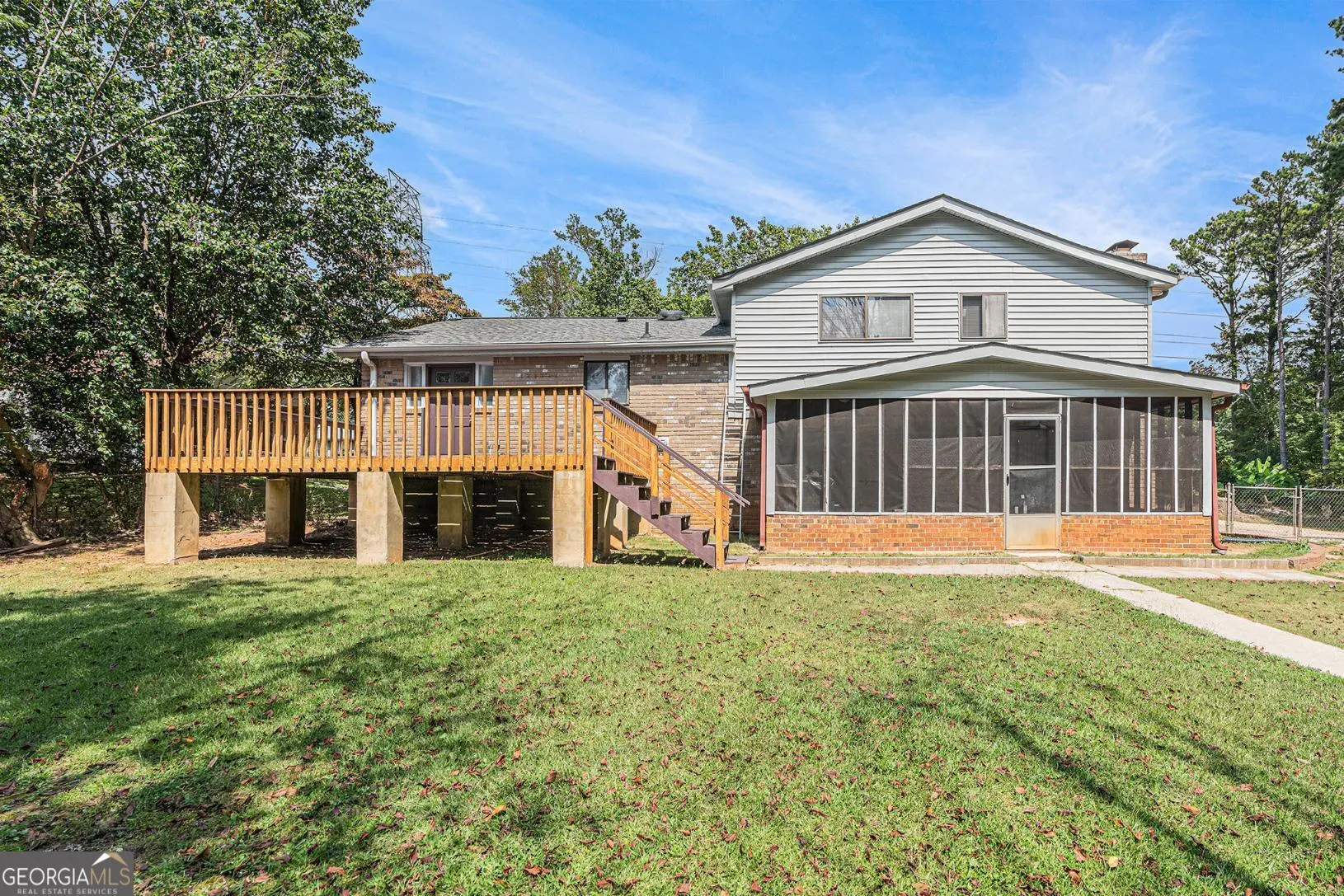 1343 Burbank Trail