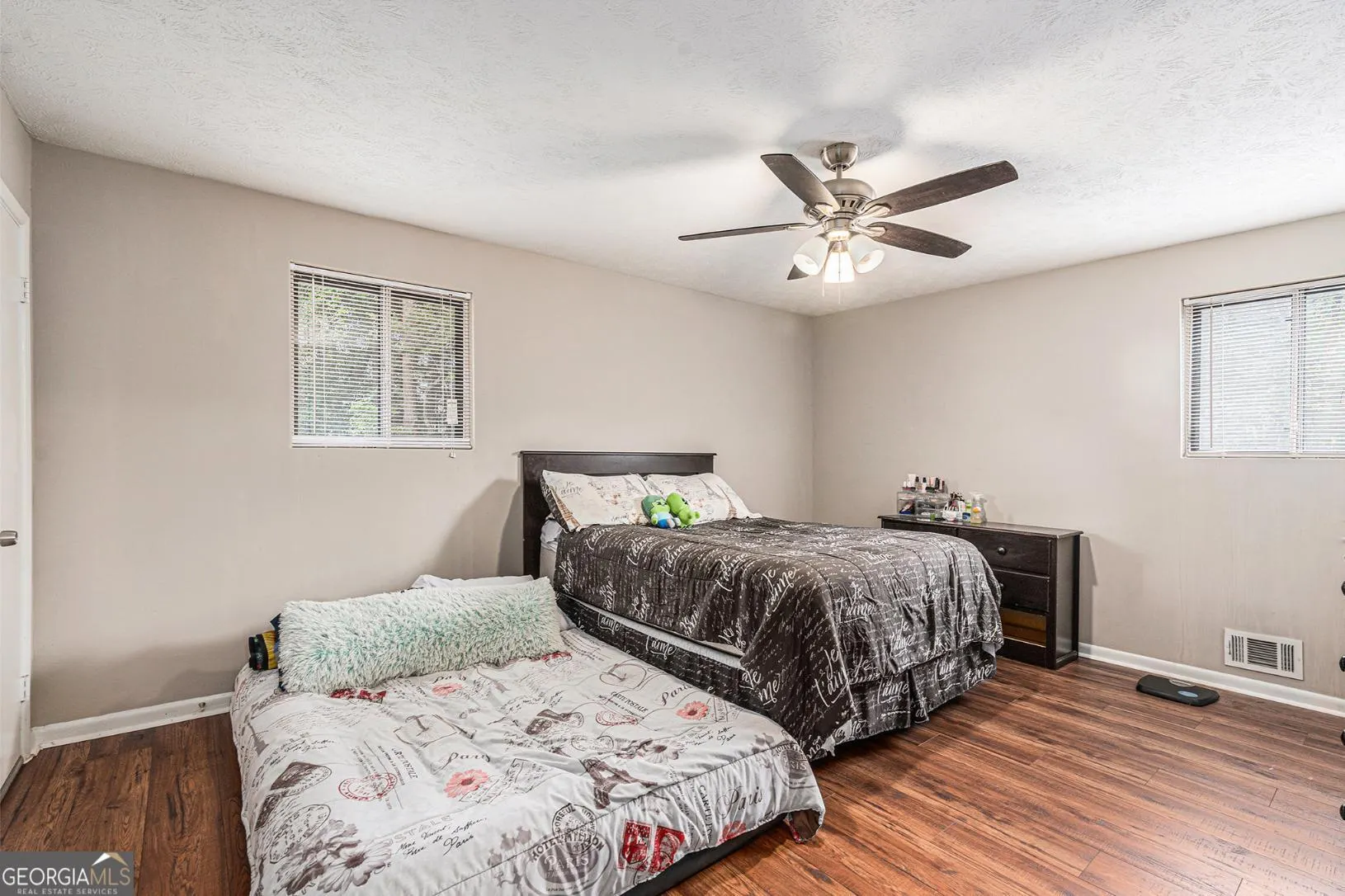 1343 Burbank Trail