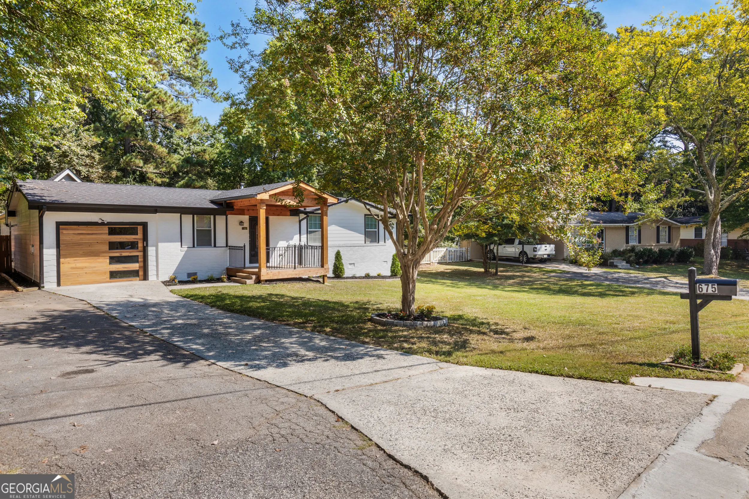 675 Inglewood Drive SE
