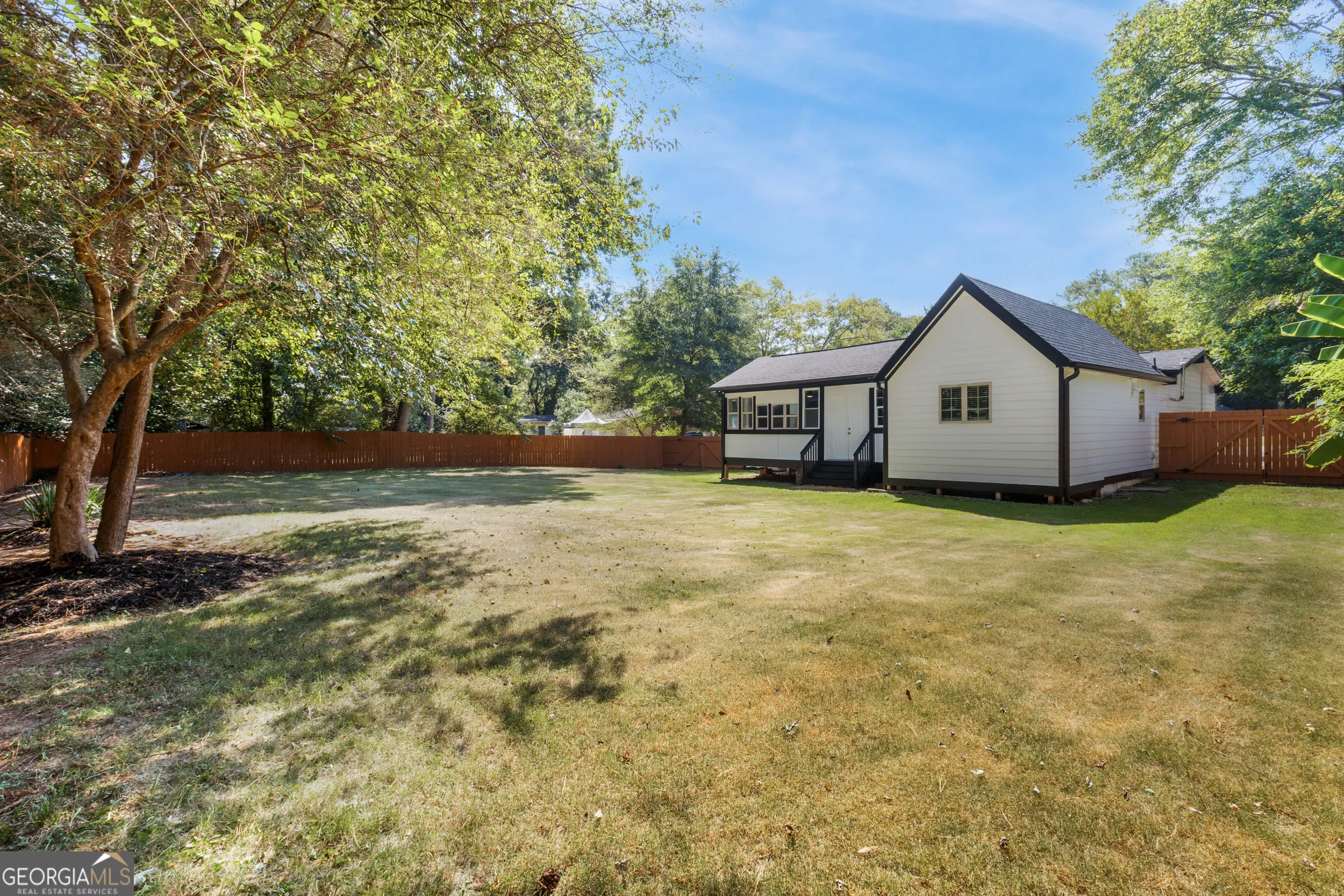 675 Inglewood Drive SE