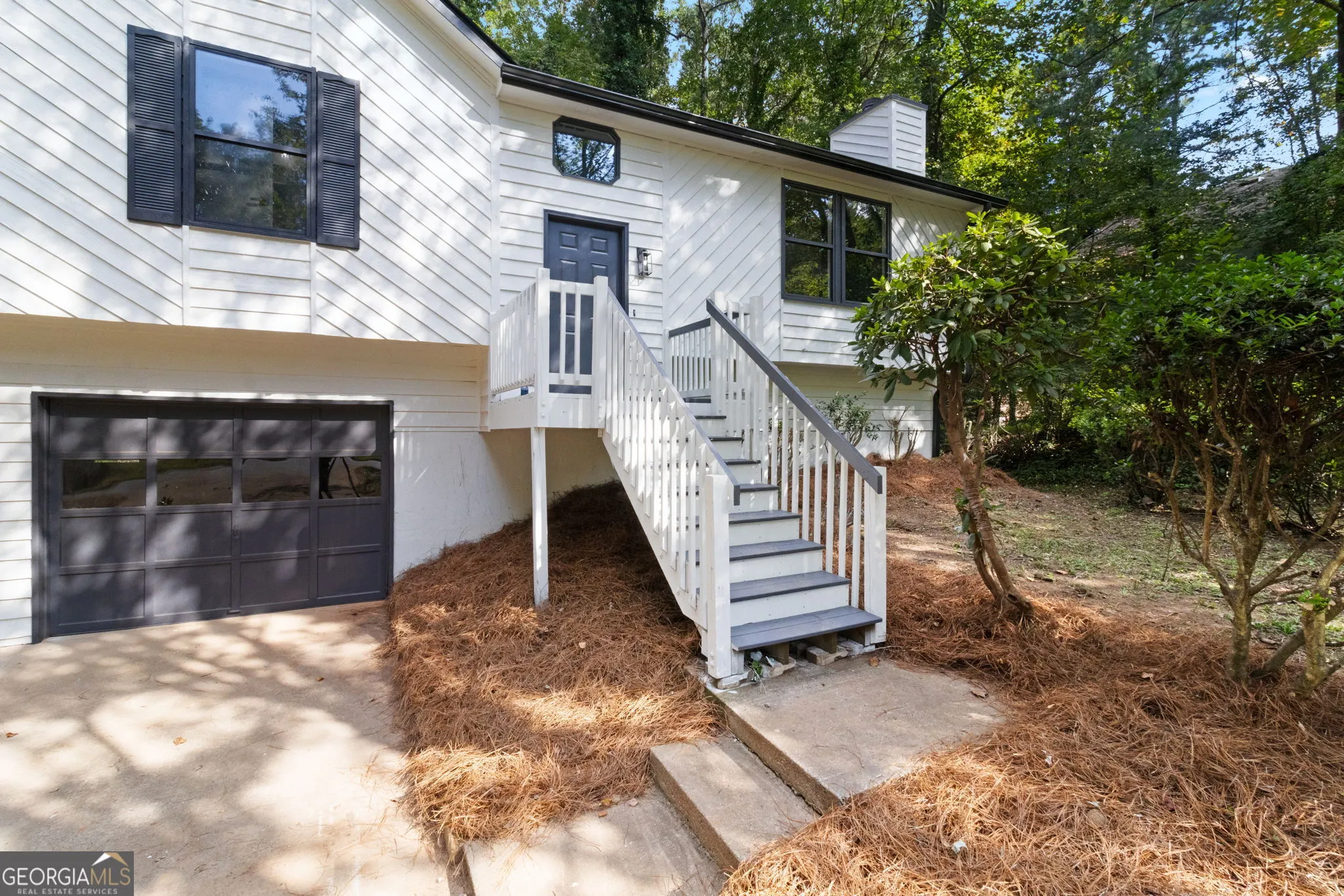 648 Sunshine Trace NW