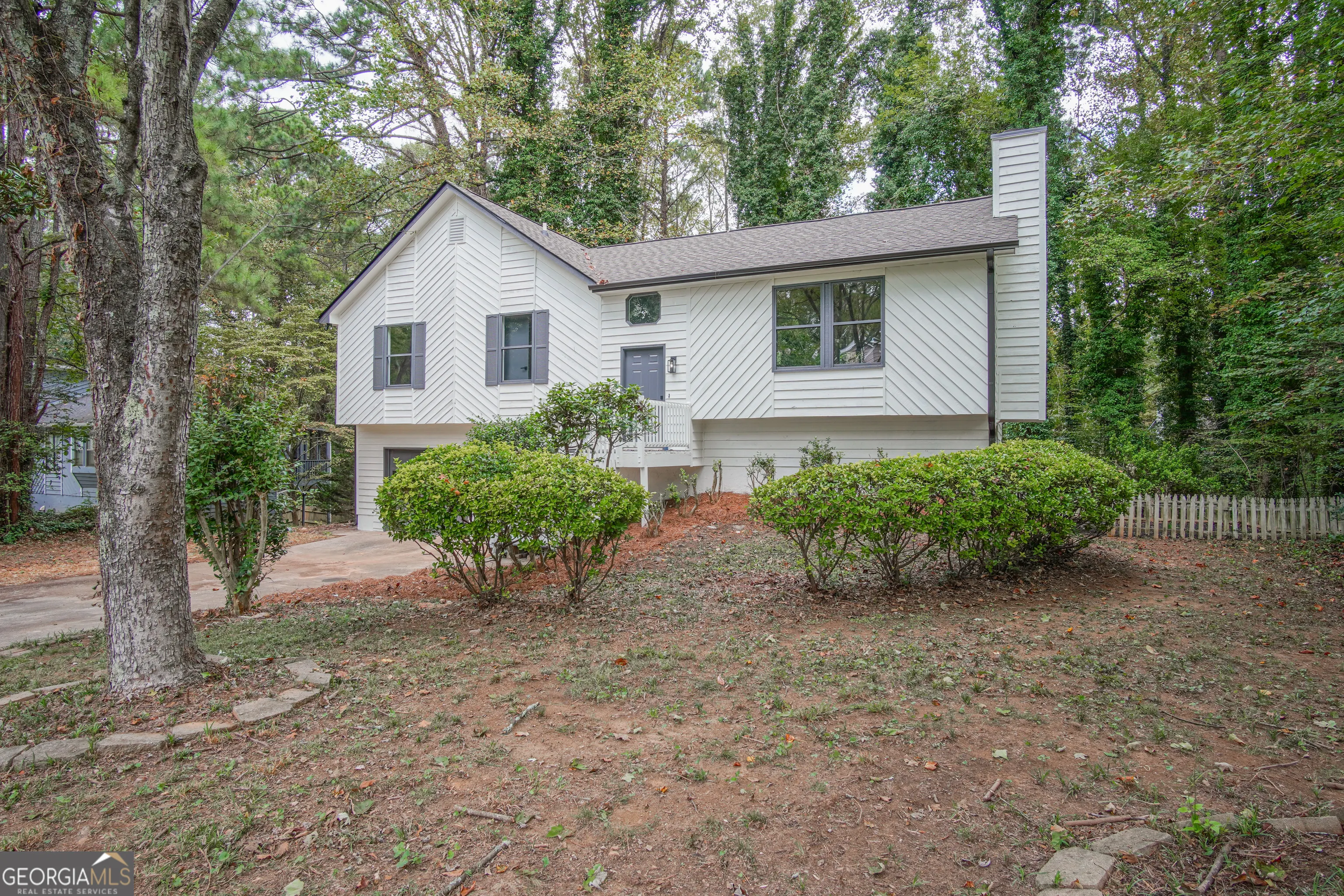 648 Sunshine Trace NW