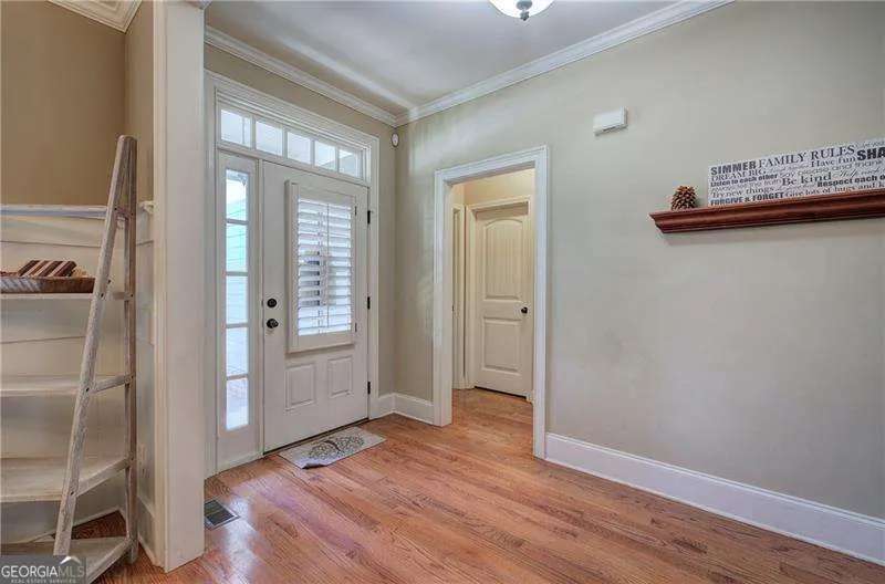 27 Summer Place NW