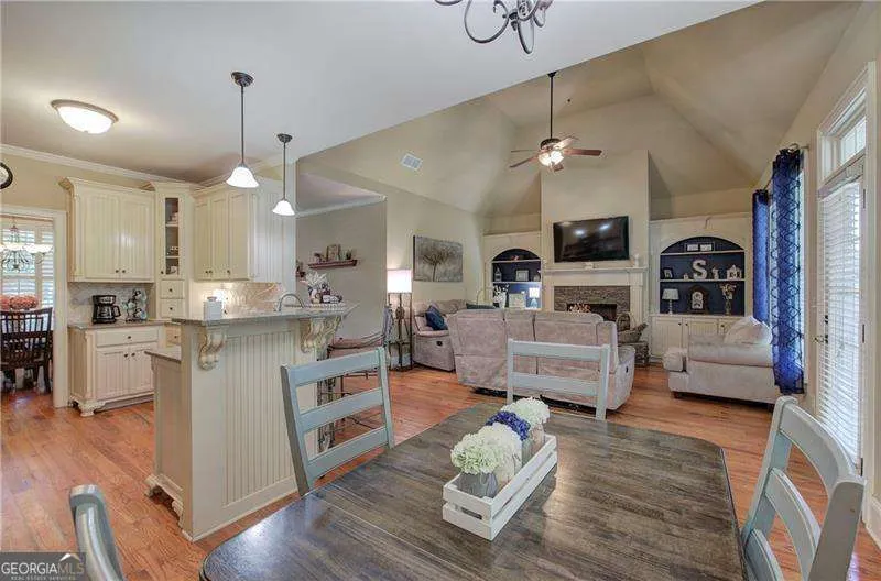 27 Summer Place NW