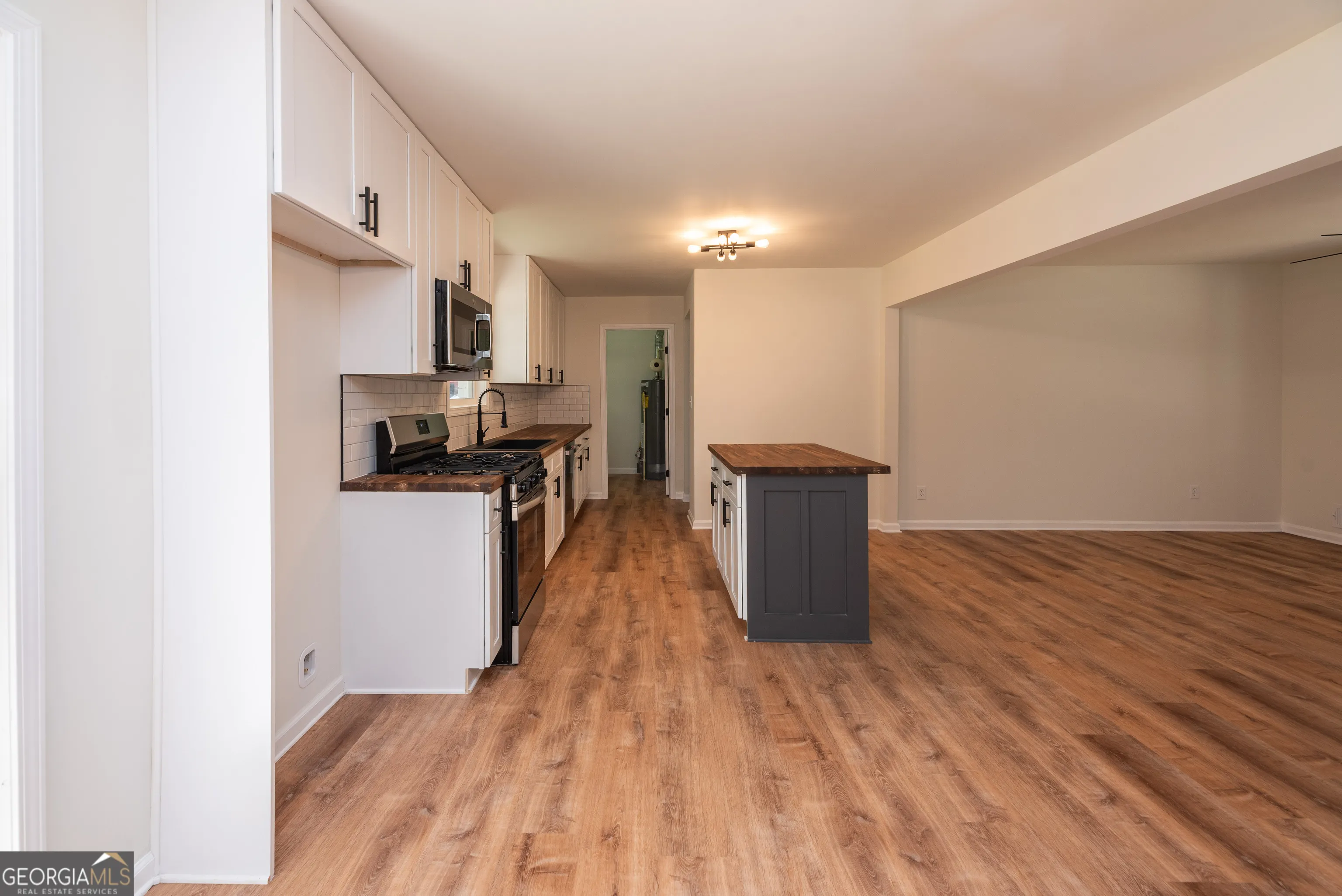 1024 Topaz Lane