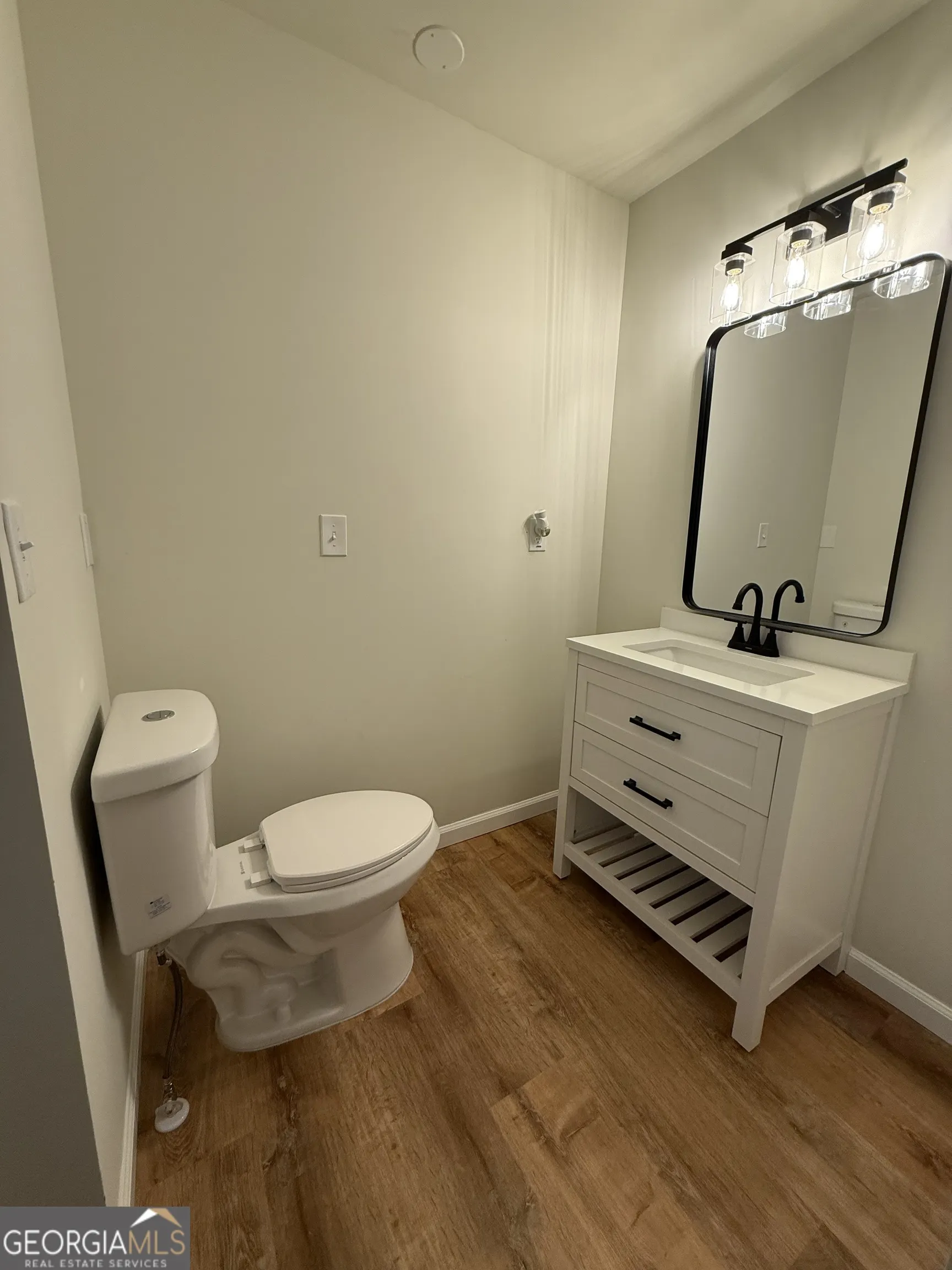1024 Topaz Lane