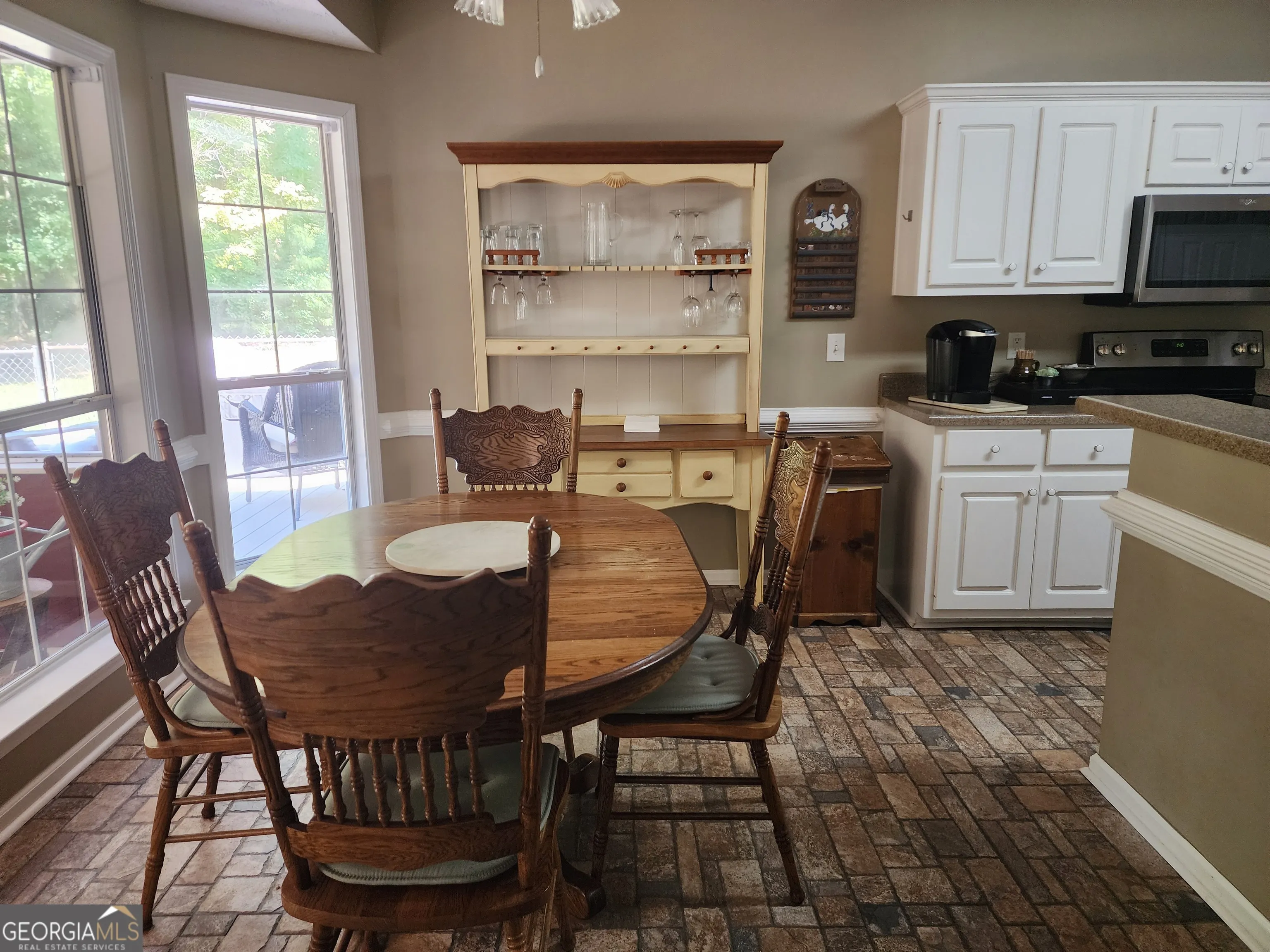 520 W Lake Drive