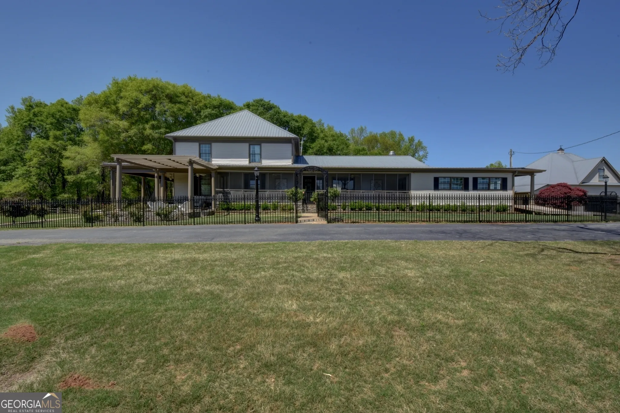 7527 Highway 326