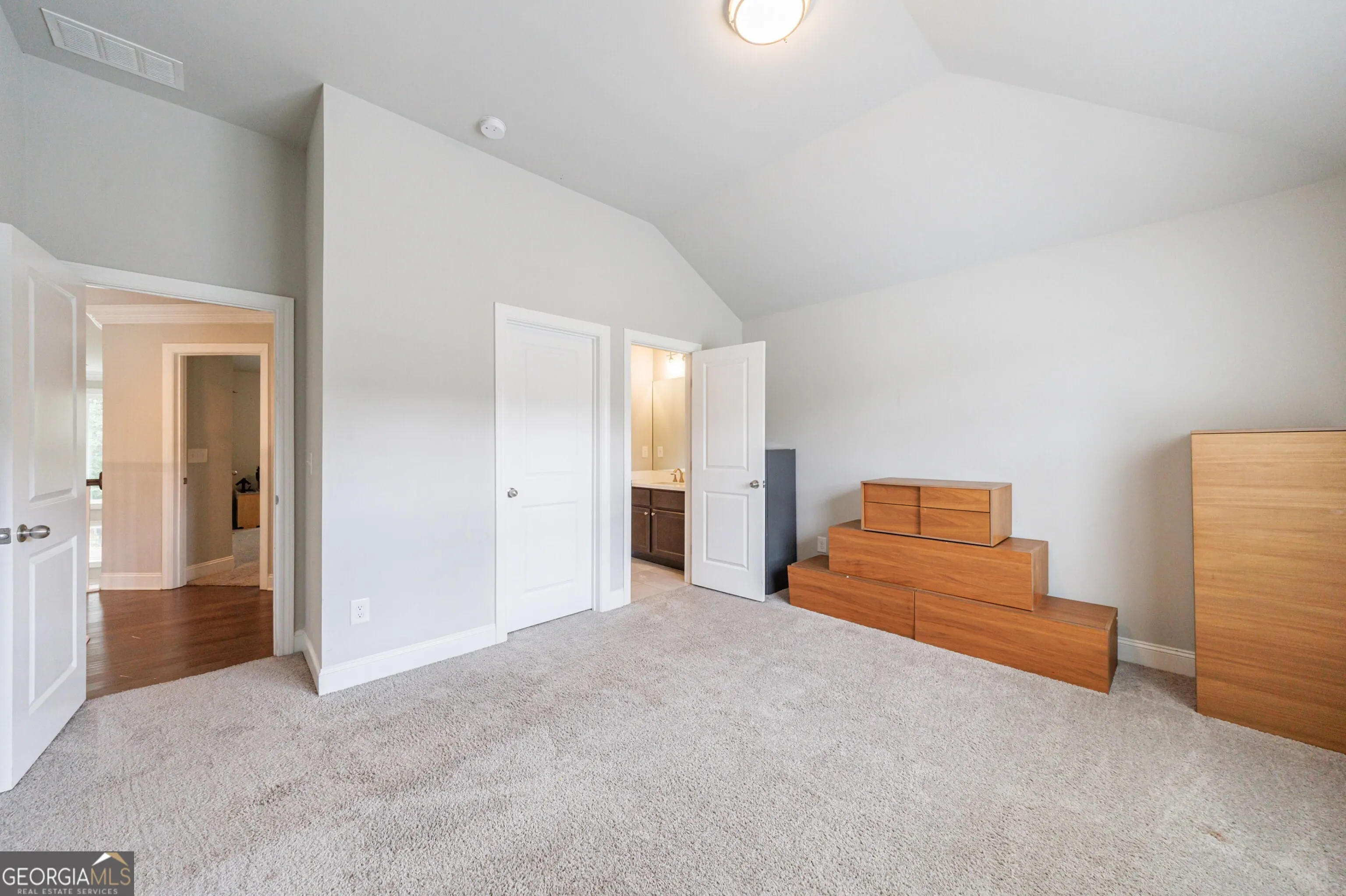 3040 Gray Hawk Lane