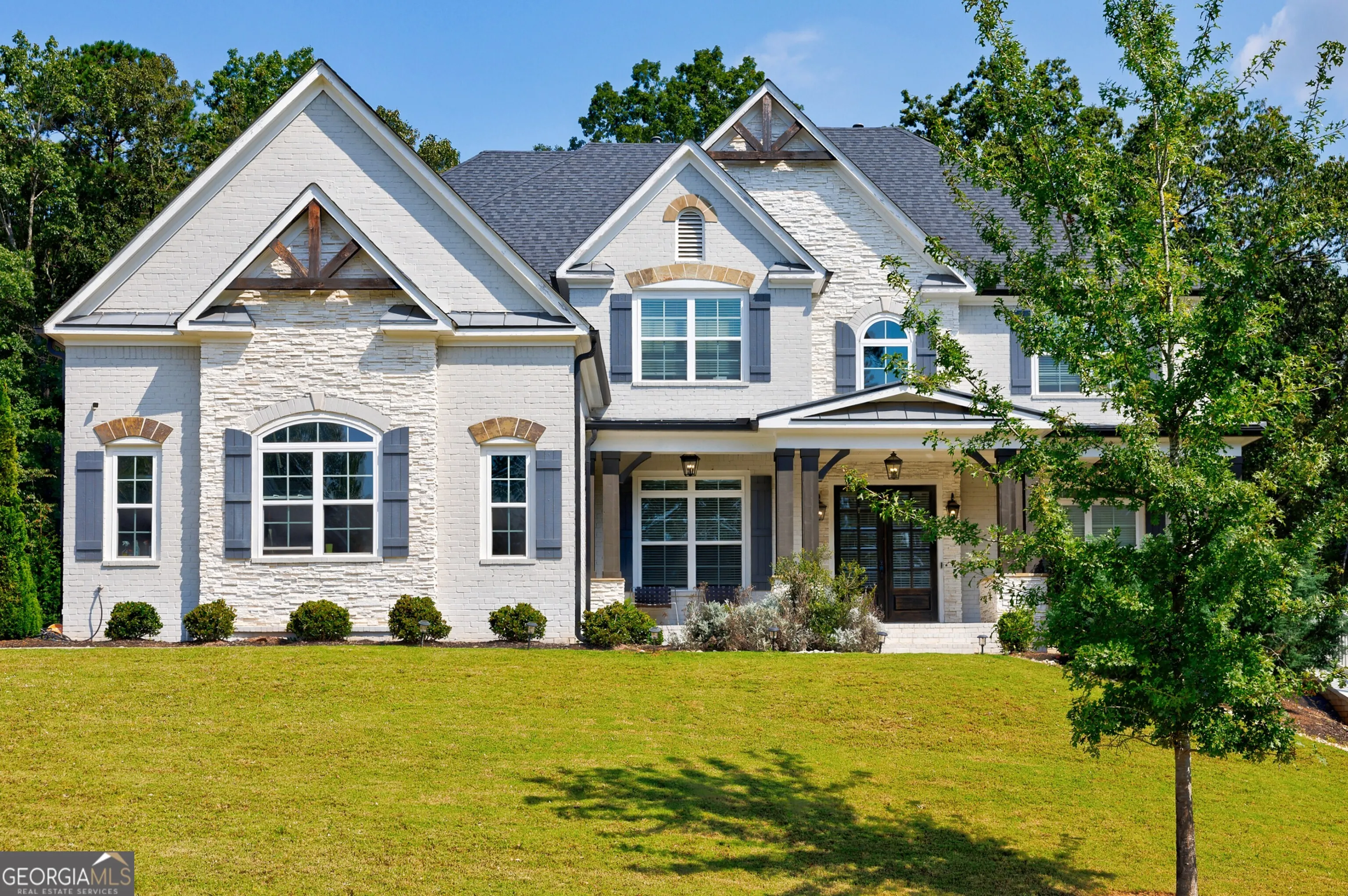 3040 Gray Hawk Lane