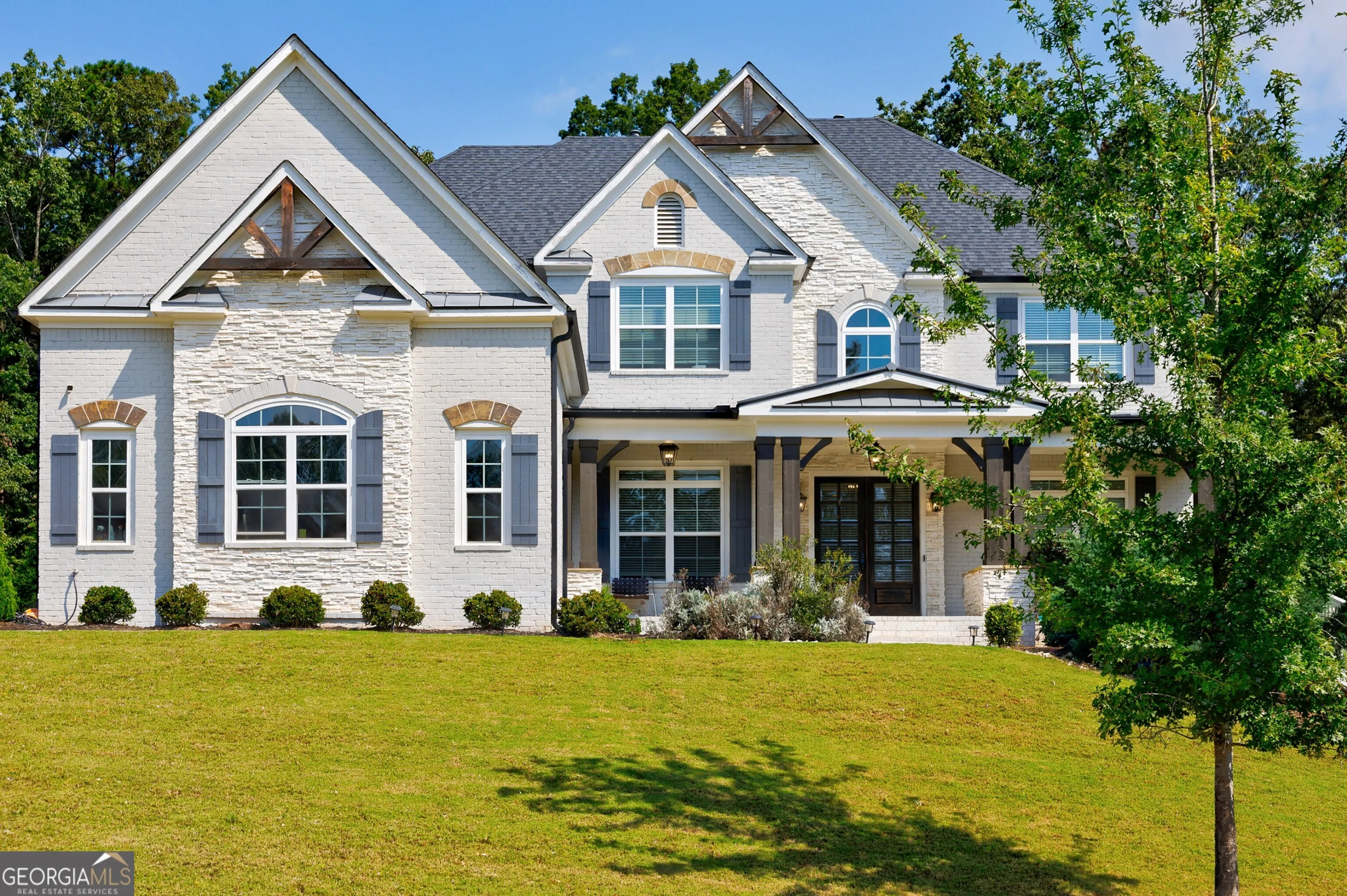 3040 Gray Hawk Lane