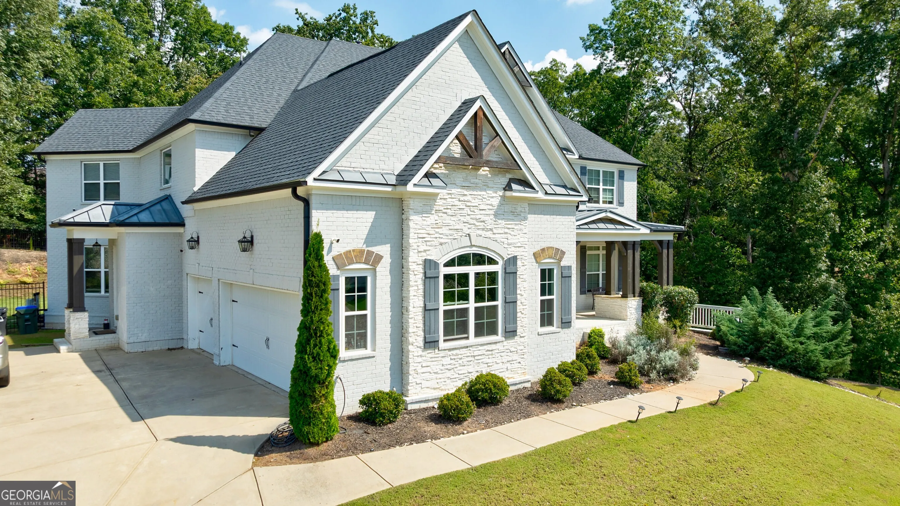 3040 Gray Hawk Lane