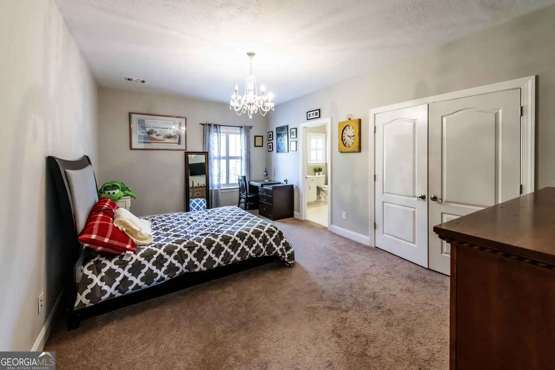 5355 Magnolia Drive