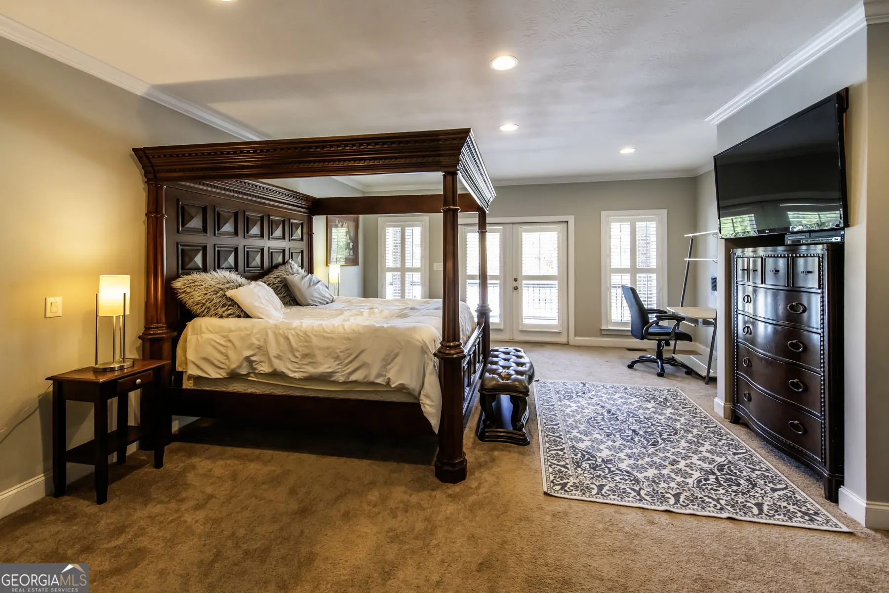 5355 Magnolia Drive