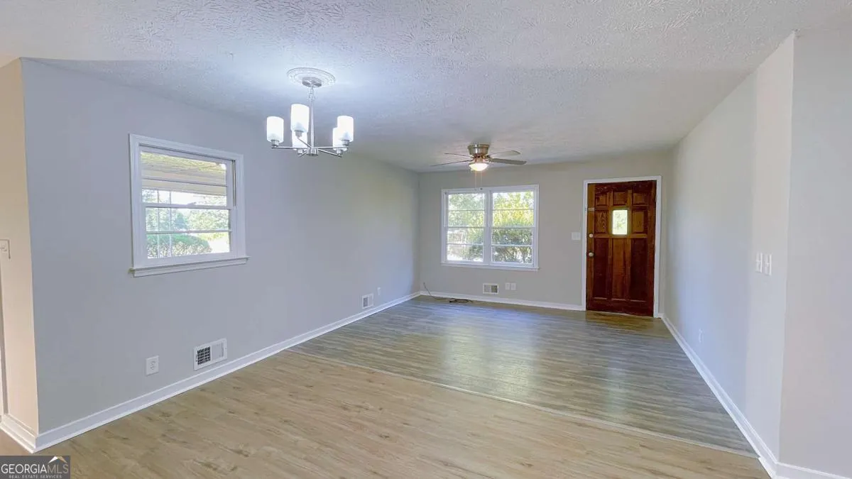122 Barnesville Road