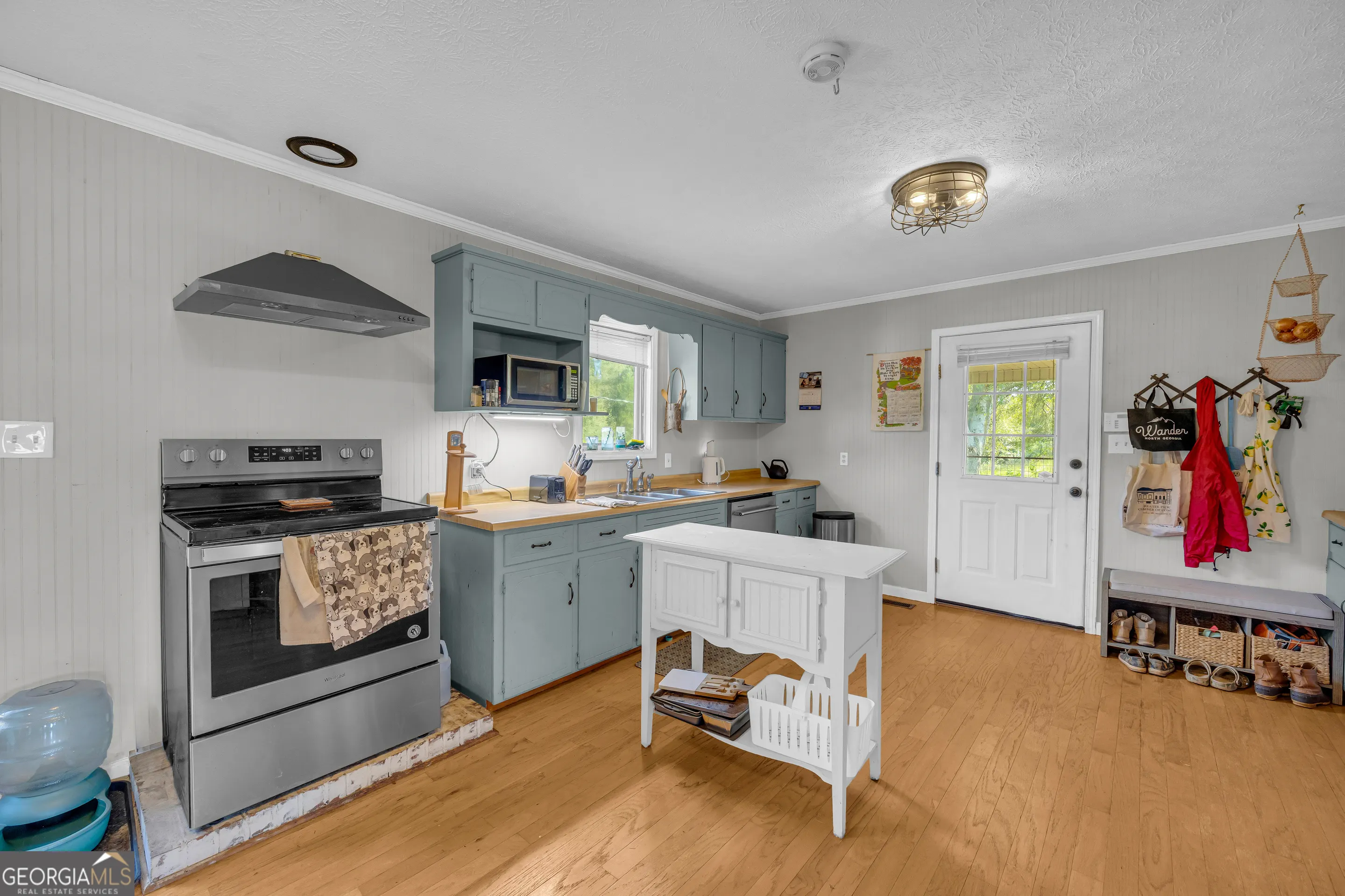 2448 Allen White Road