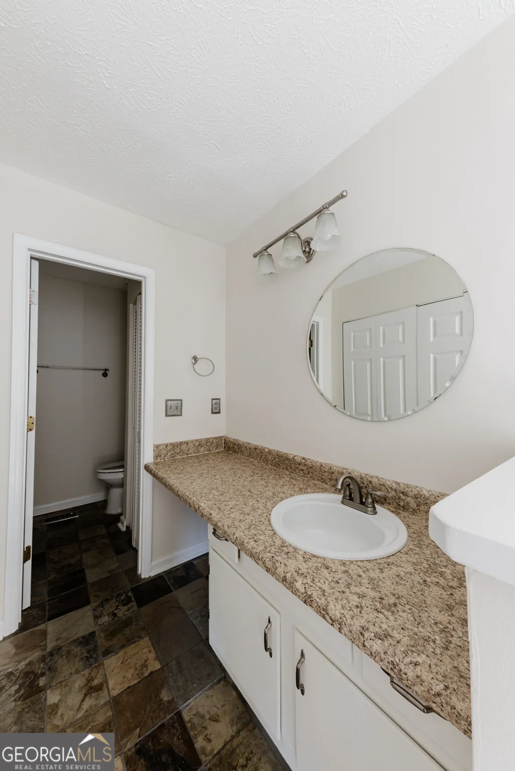 3414 Bayshore Drive