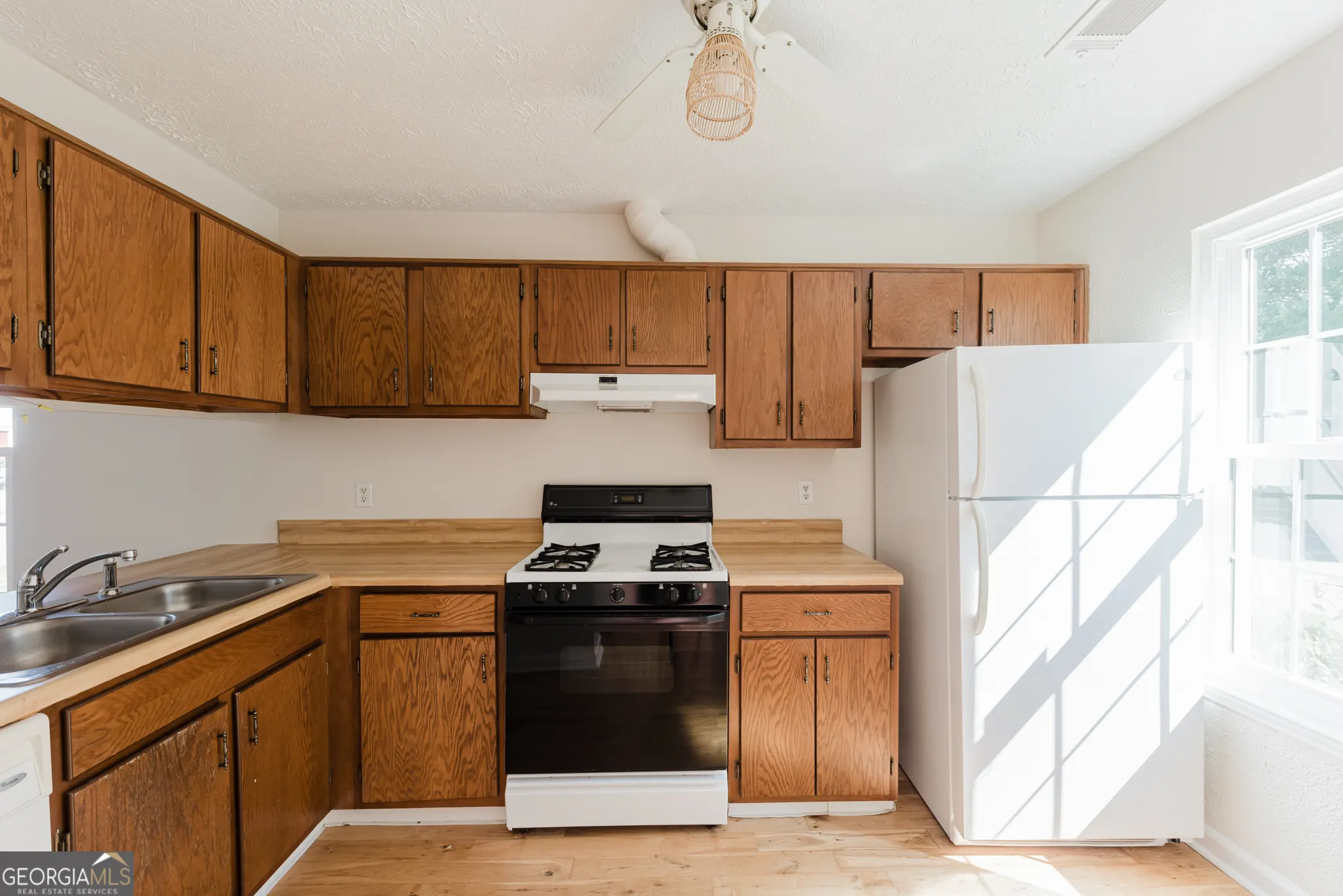 3414 Bayshore Drive