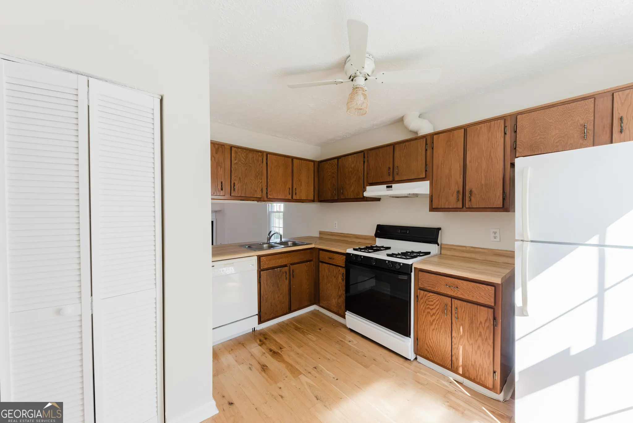 3414 Bayshore Drive