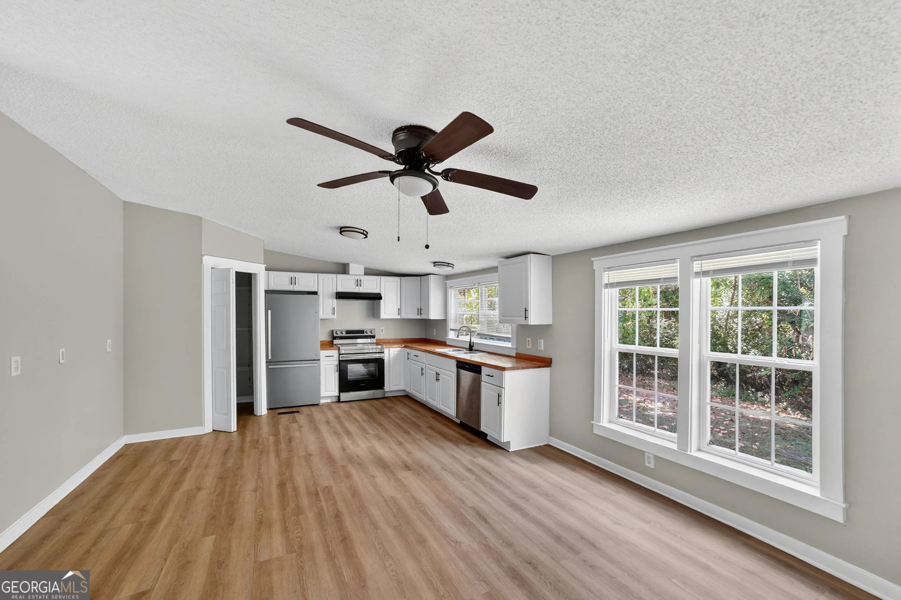 525 Horsefly Road