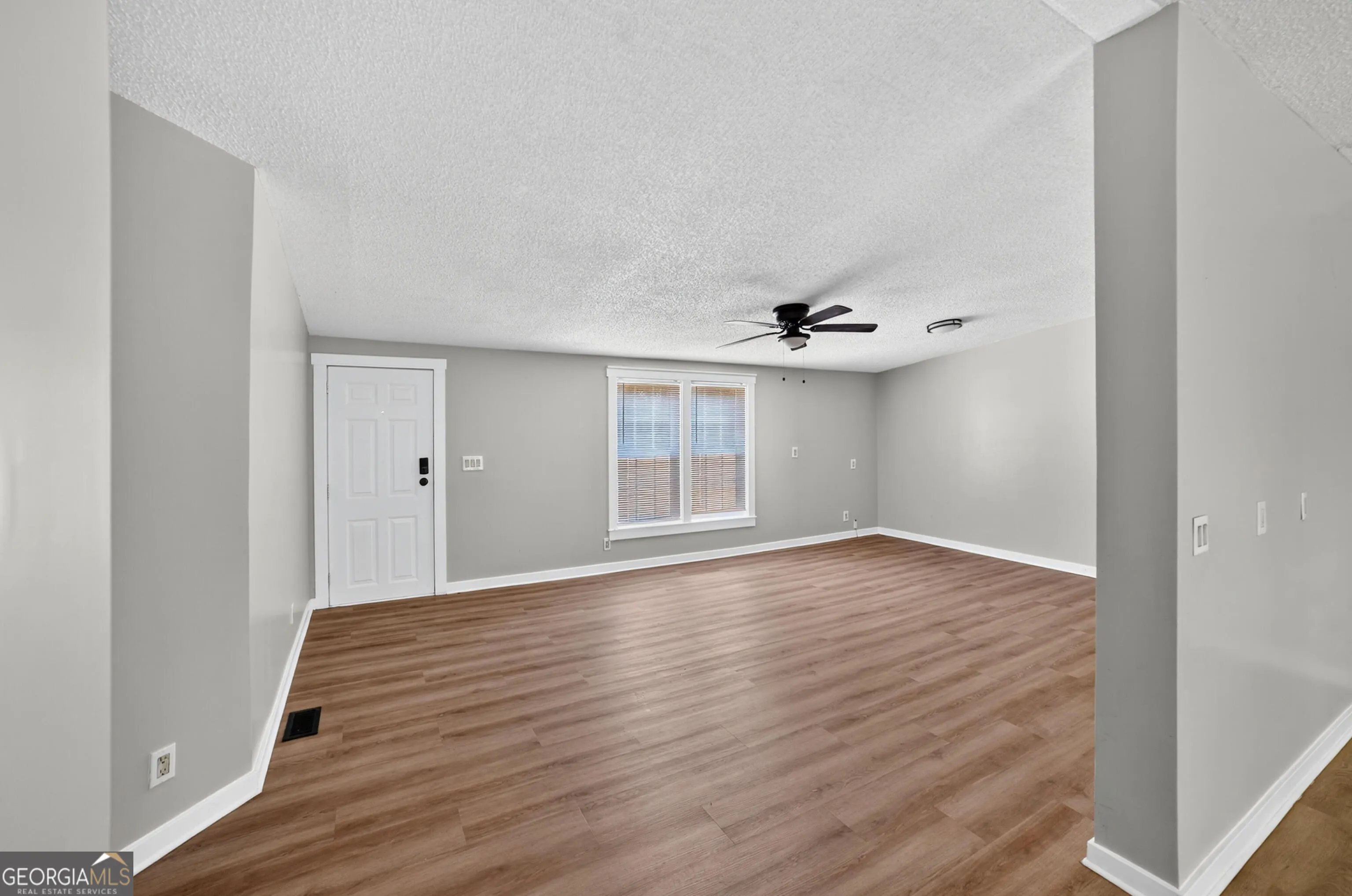 525 Horsefly Road