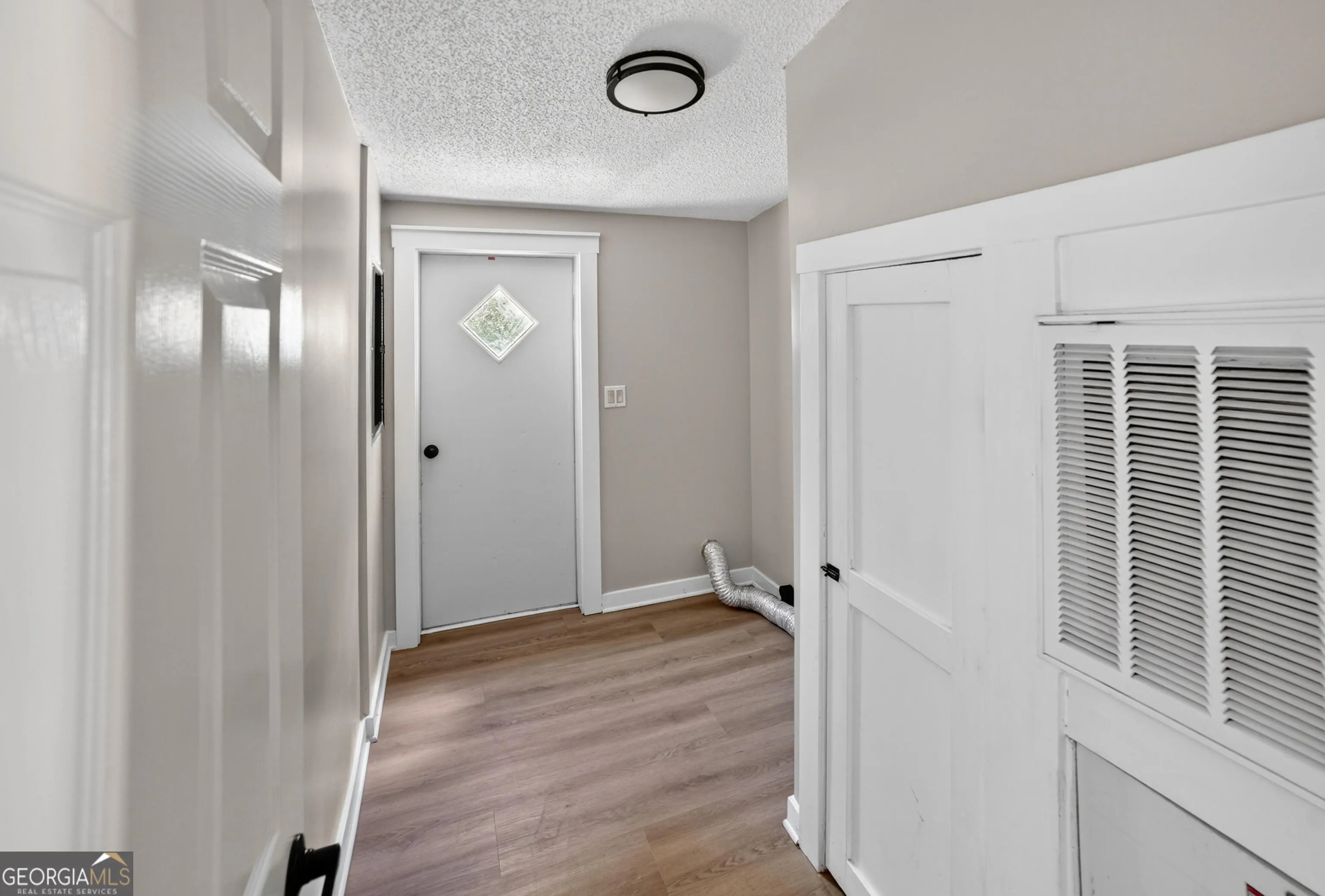 525 Horsefly Road