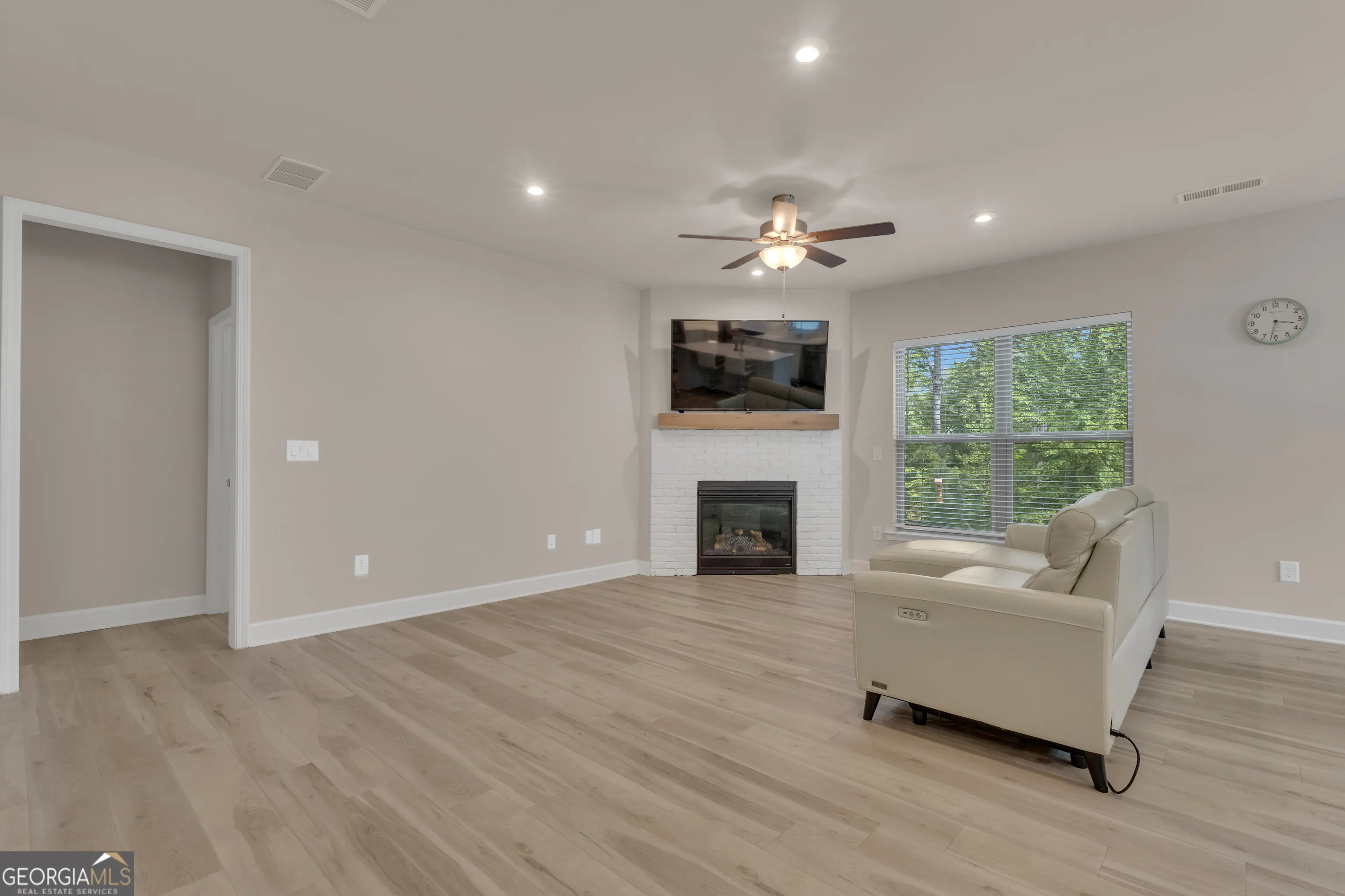 549 Colebrook Way