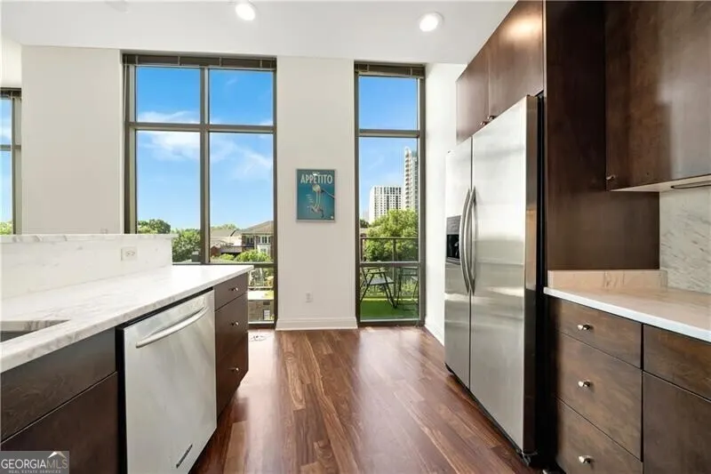 805 905 Juniper Street, #805