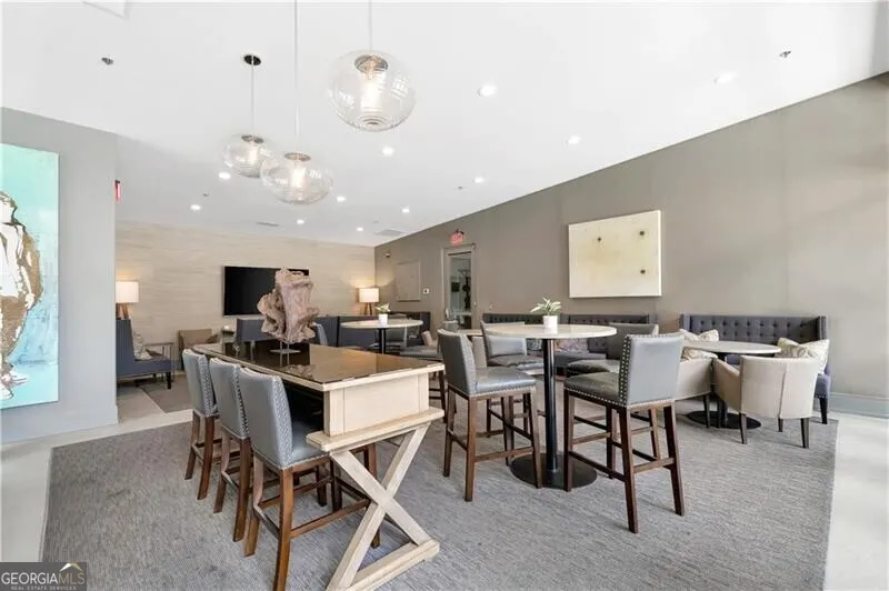 805 905 Juniper Street, #805