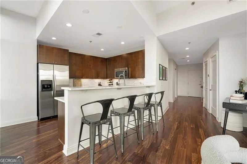 805 905 Juniper Street, #805