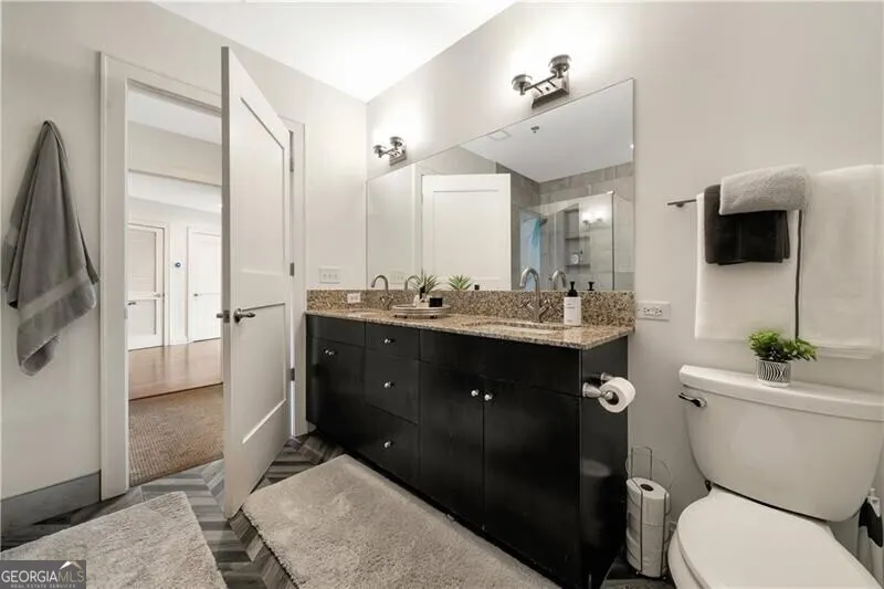 805 905 Juniper Street, #805